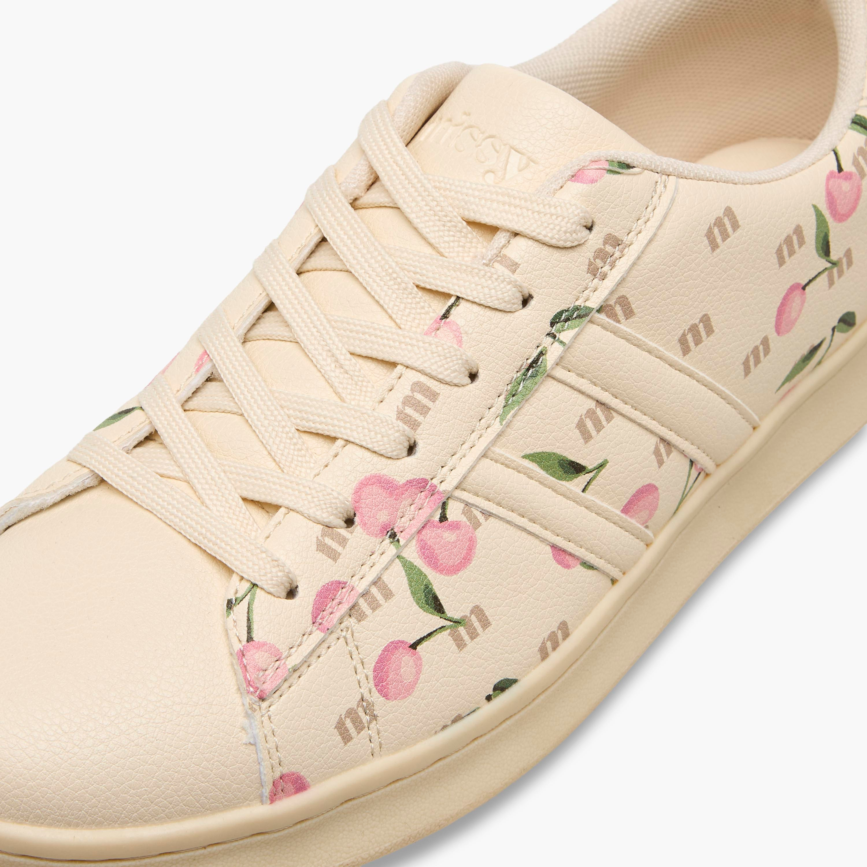 حذاء سنيكرز برباط إغلاق للكاحل للنساء من ميسي-women-shoes-sneakers-image-4