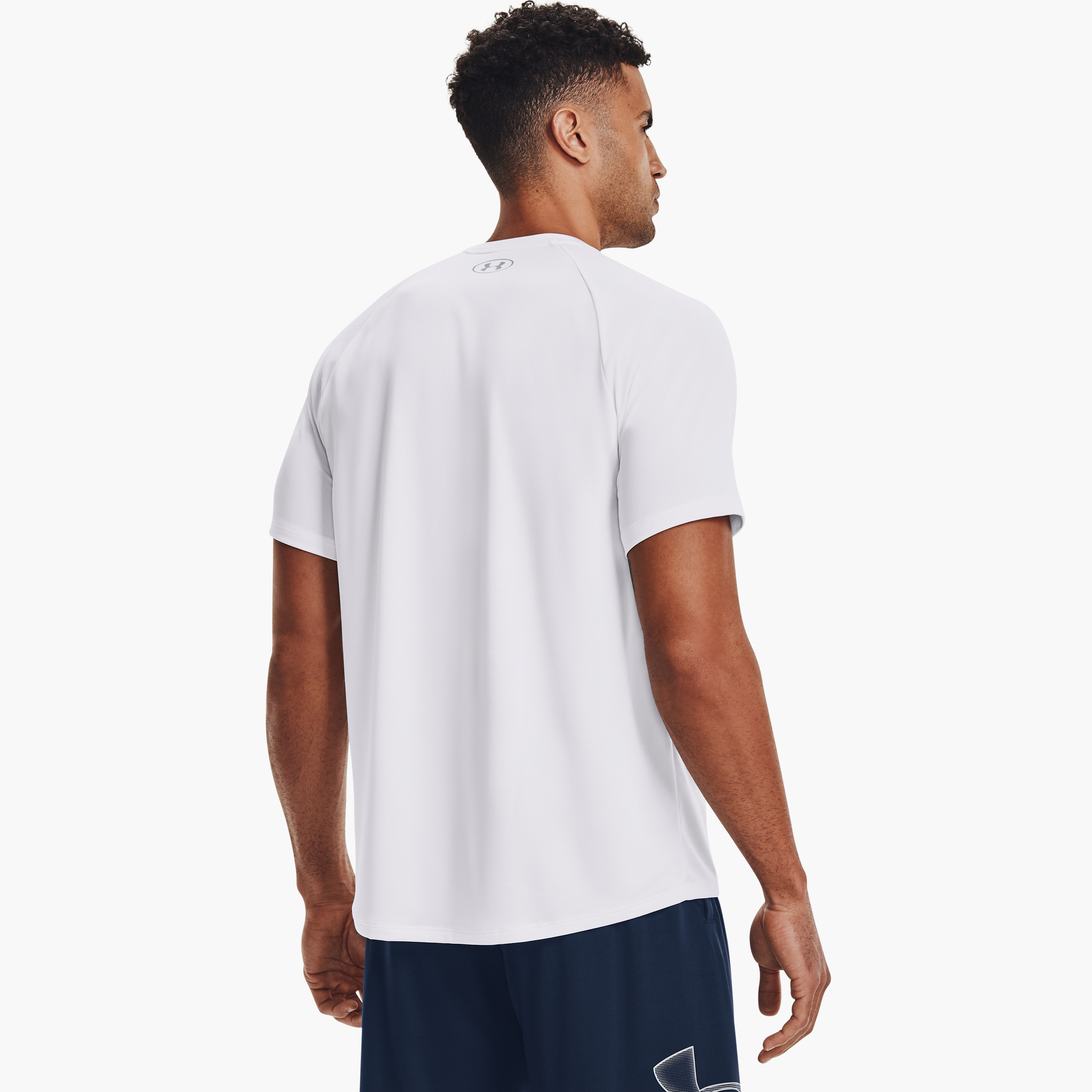 تي شيرت بياقة مستديرة وأكمام قصيرة من اندر ارمور تيك 2.0 | 1326413-men-clothing-sportswearandactivewear-tshirtsandpolos-image-12