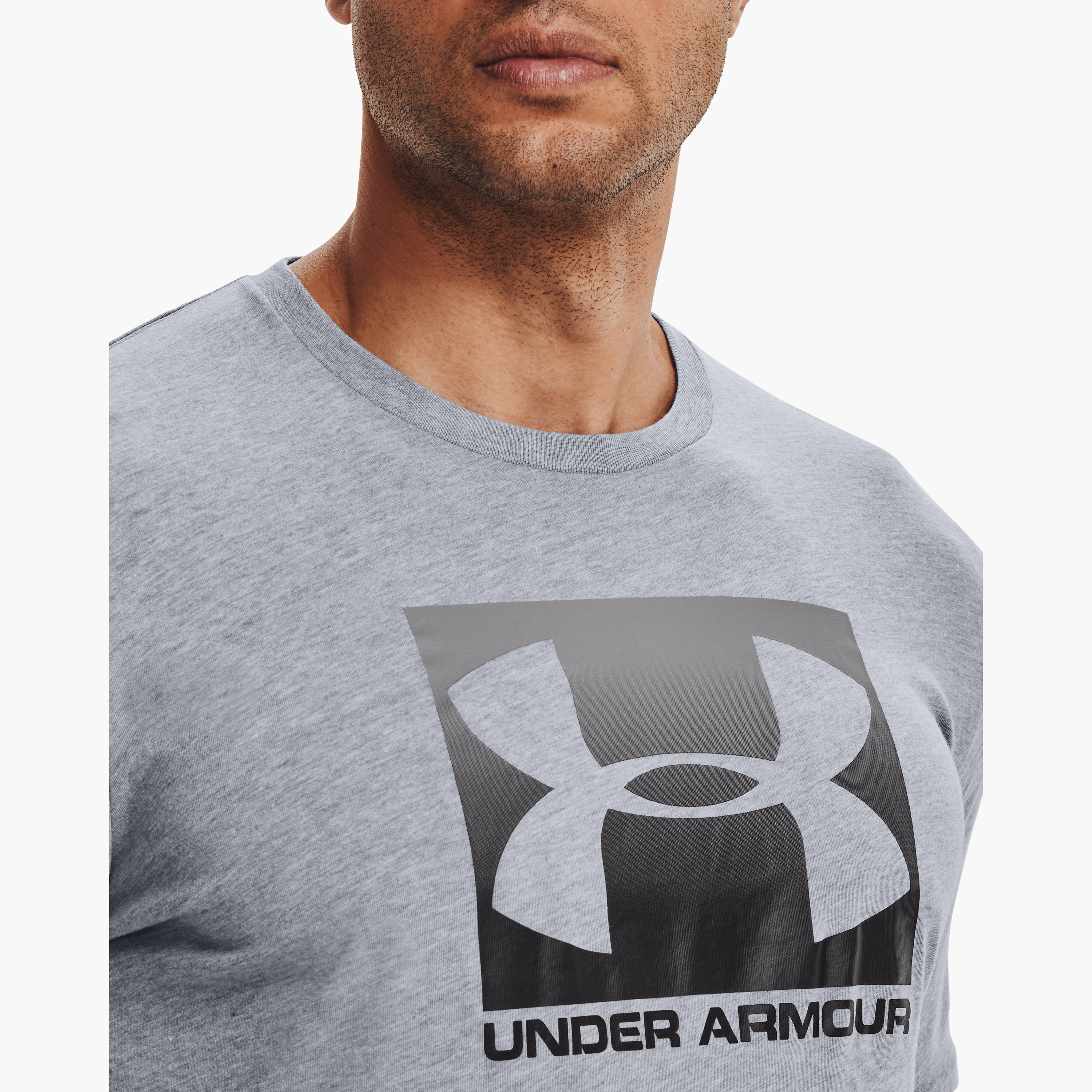 تي شيرت بياقة مستديرة وأكمام قصيرة مطبوعة من اندر ارمور سبورت ستايل | 1329581-men-clothing-sportswearandactivewear-tshirtsandpolos-image-7