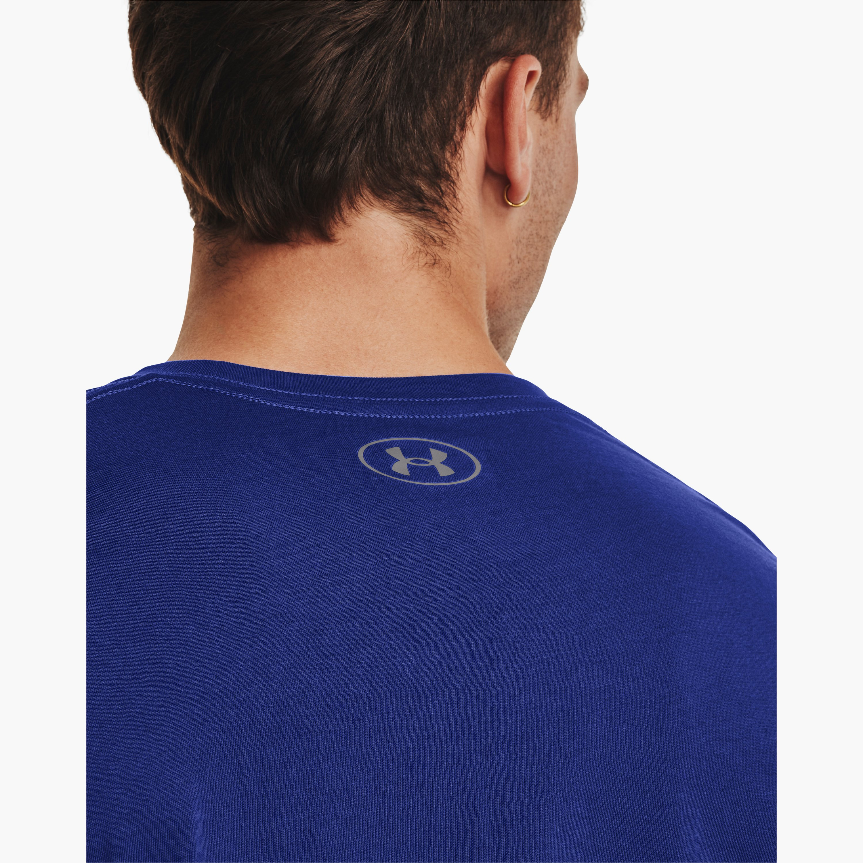 تي شيرت بياقة مستديرة وأكمام قصيرة مطبوعة من اندر ارمور سبورت ستايل | 1329581-men-clothing-sportswearandactivewear-tshirtsandpolos-image-11