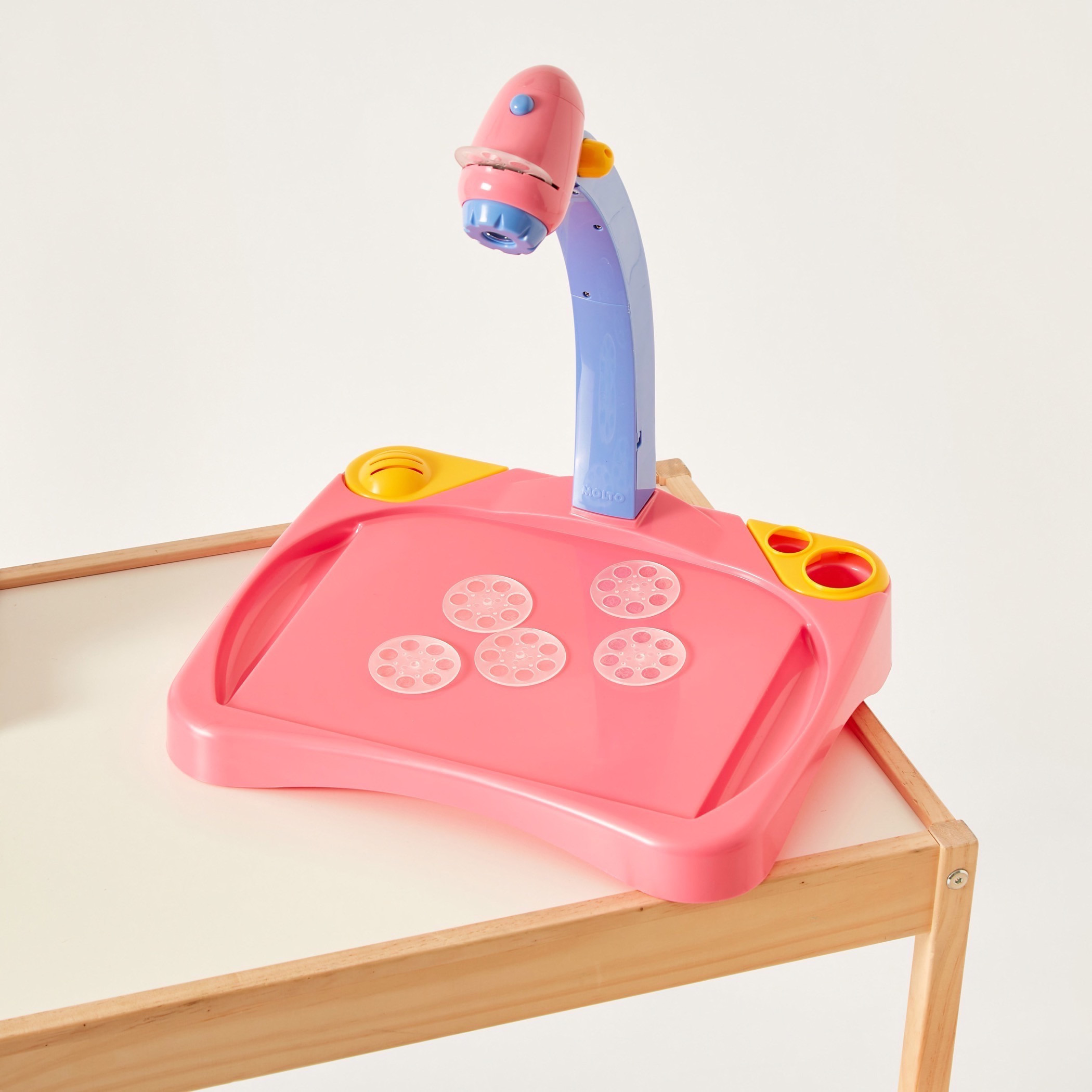 لعبة استديو التصميم مولتو بروجكتر-school-artsandcrafts-image-2