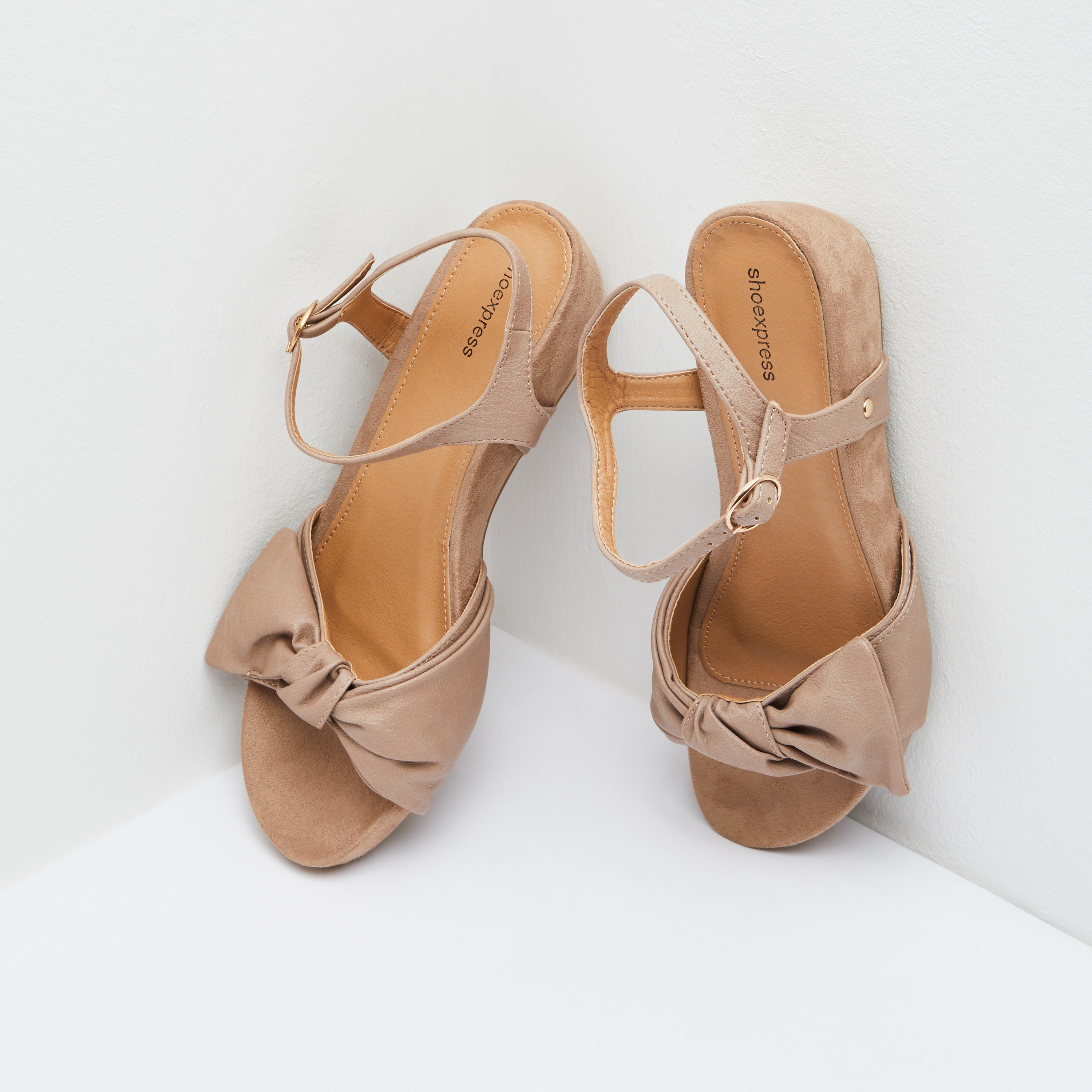 Buy Women s Ankle Strap Sandals with Bow Accent Online Centrepoint Bahrain