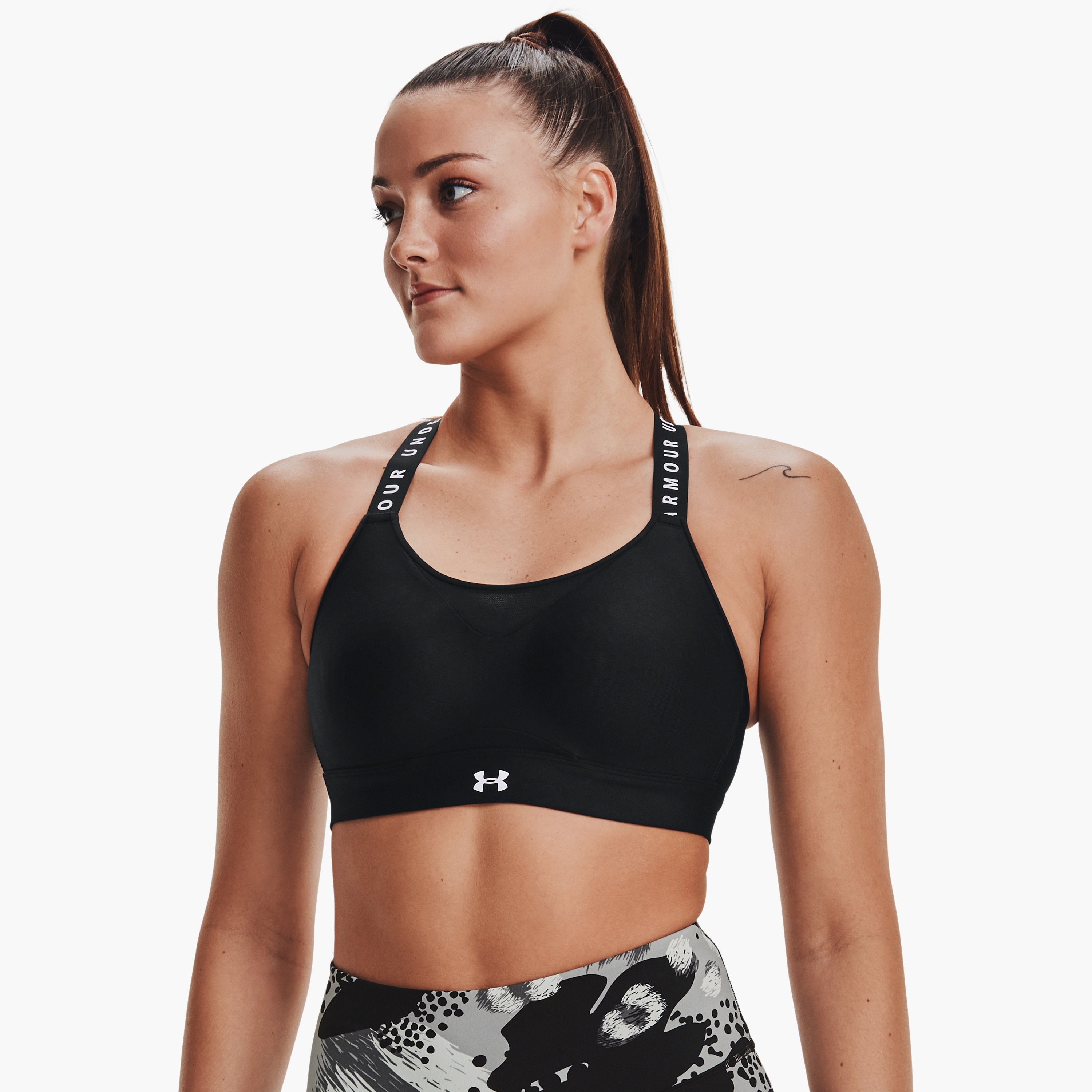Under Armour Infinity Logo Scoop Neck Sleeveless Sports Bra | 1351994-women-clothing-sportswearandactivewear-sportsbras-image-3