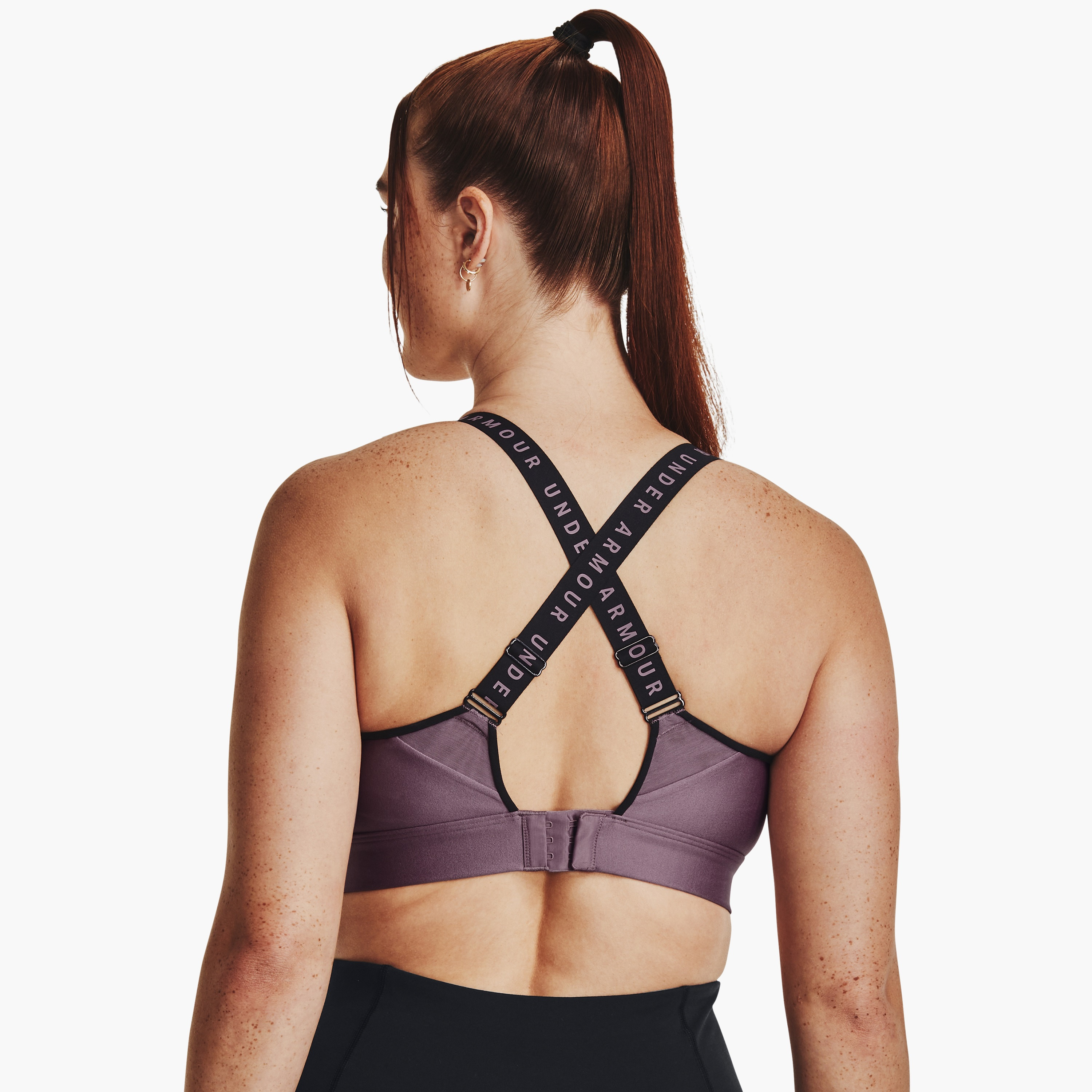 Under Armour Infinity Logo Scoop Neck Sleeveless Sports Bra | 1351994-women-clothing-sportswearandactivewear-sportsbras-image-11