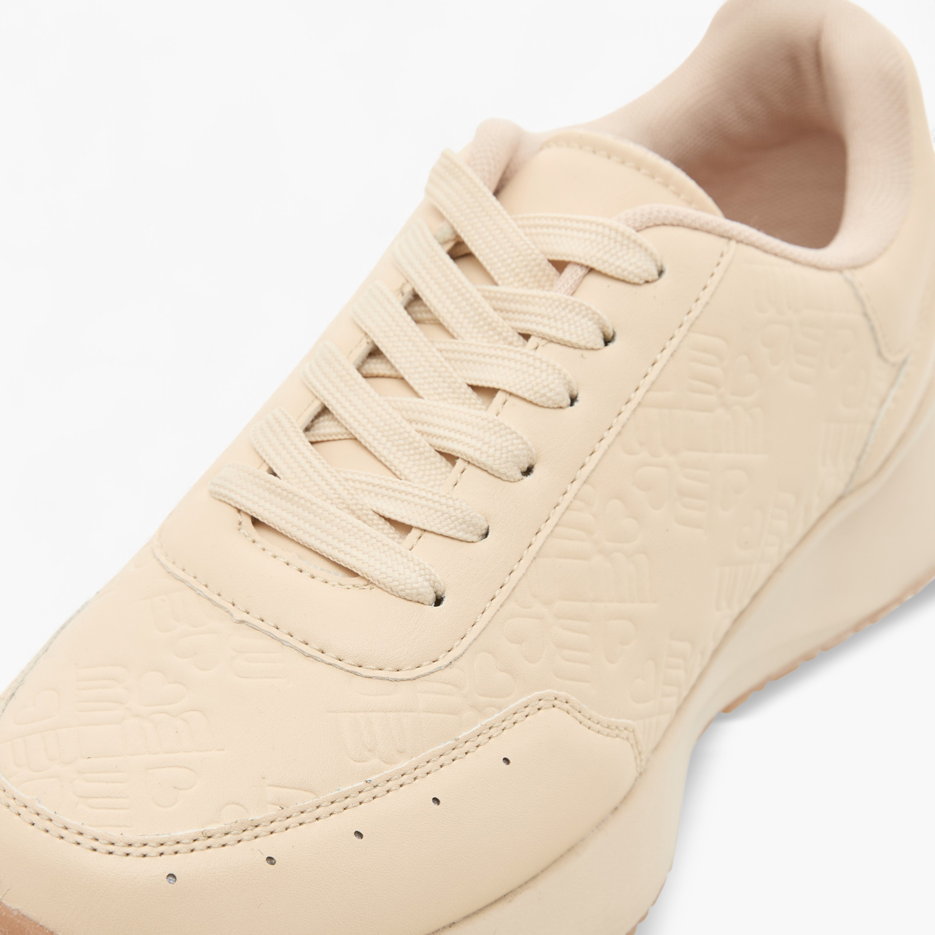 حذاء سنيكرز بنقوش مونوجرام ورباط من ميسي-women-shoes-sneakers-image-9