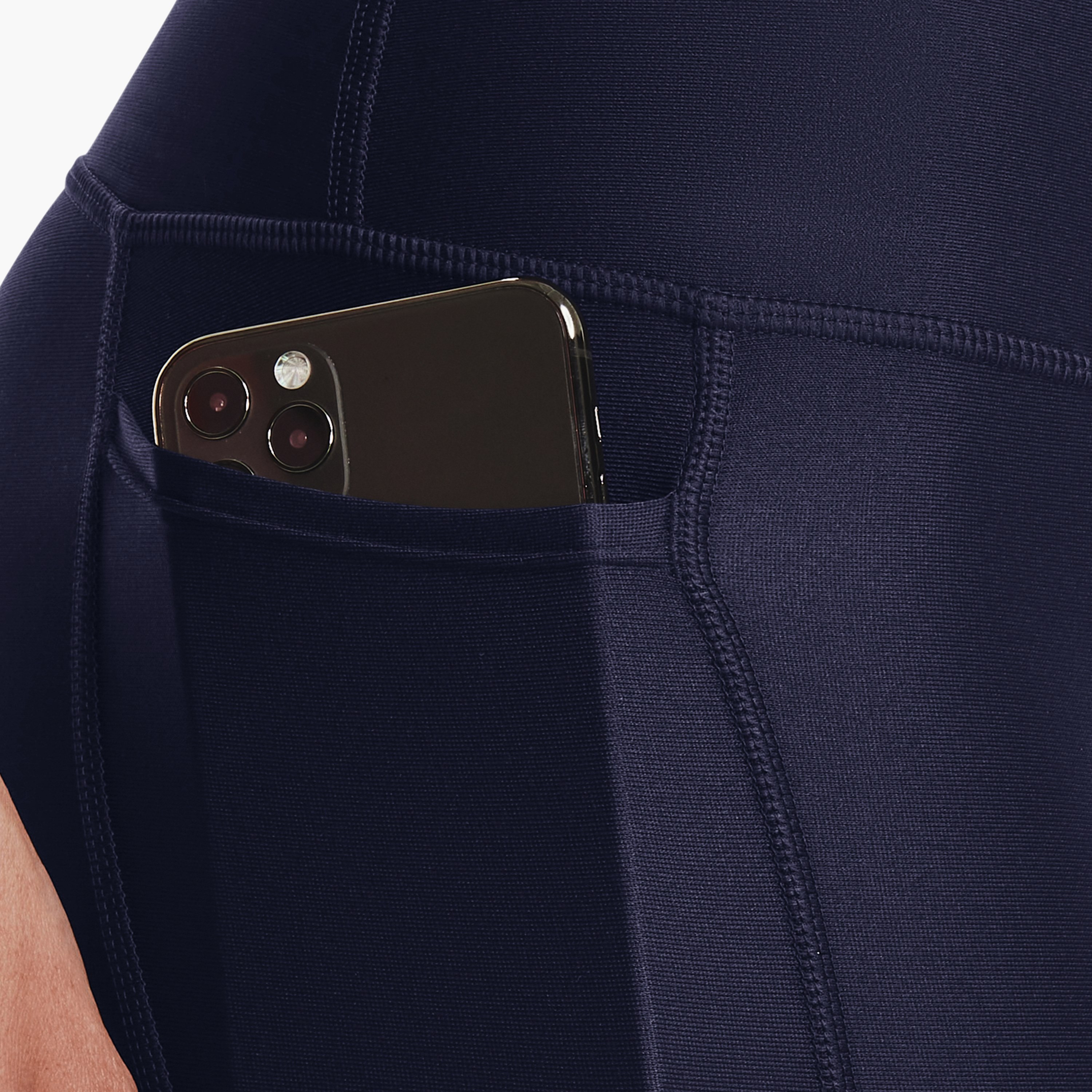 بنطلون ضيق بخصر مرتفع سادة بطول الكاحل من اندر ارمر | 1365335-women-clothing-bottoms-leggings-image-11