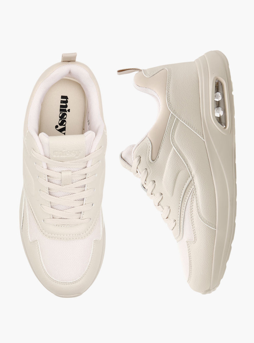 حذاء سنيكرز بألواح ورباط إغلاق من ميسى-women-shoes-sneakers-image-1