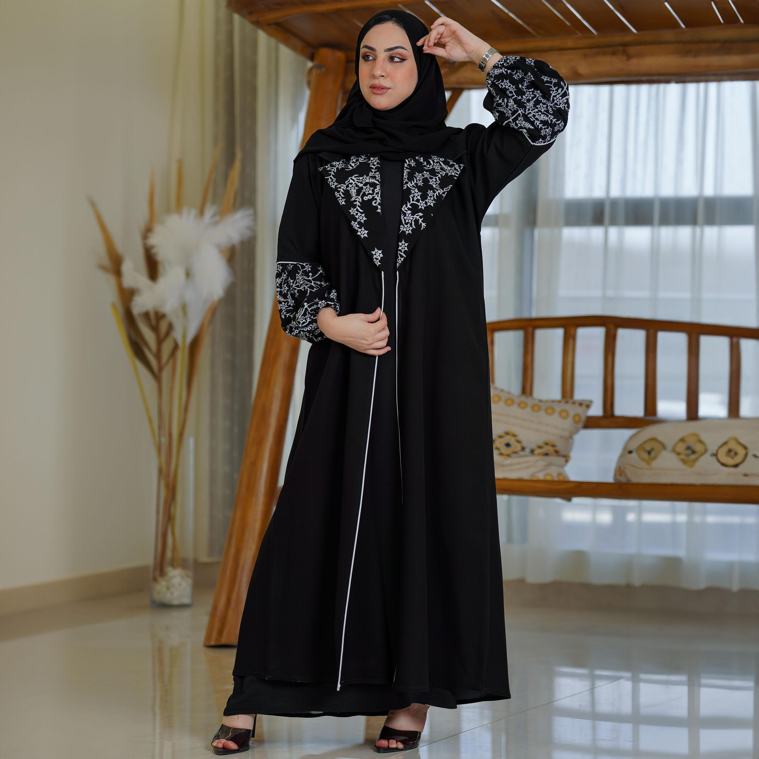 عباية زاهية سوداء مطرزة بطية صدر من شال مع طرحة-women-arabicclothing-abayas-image-3