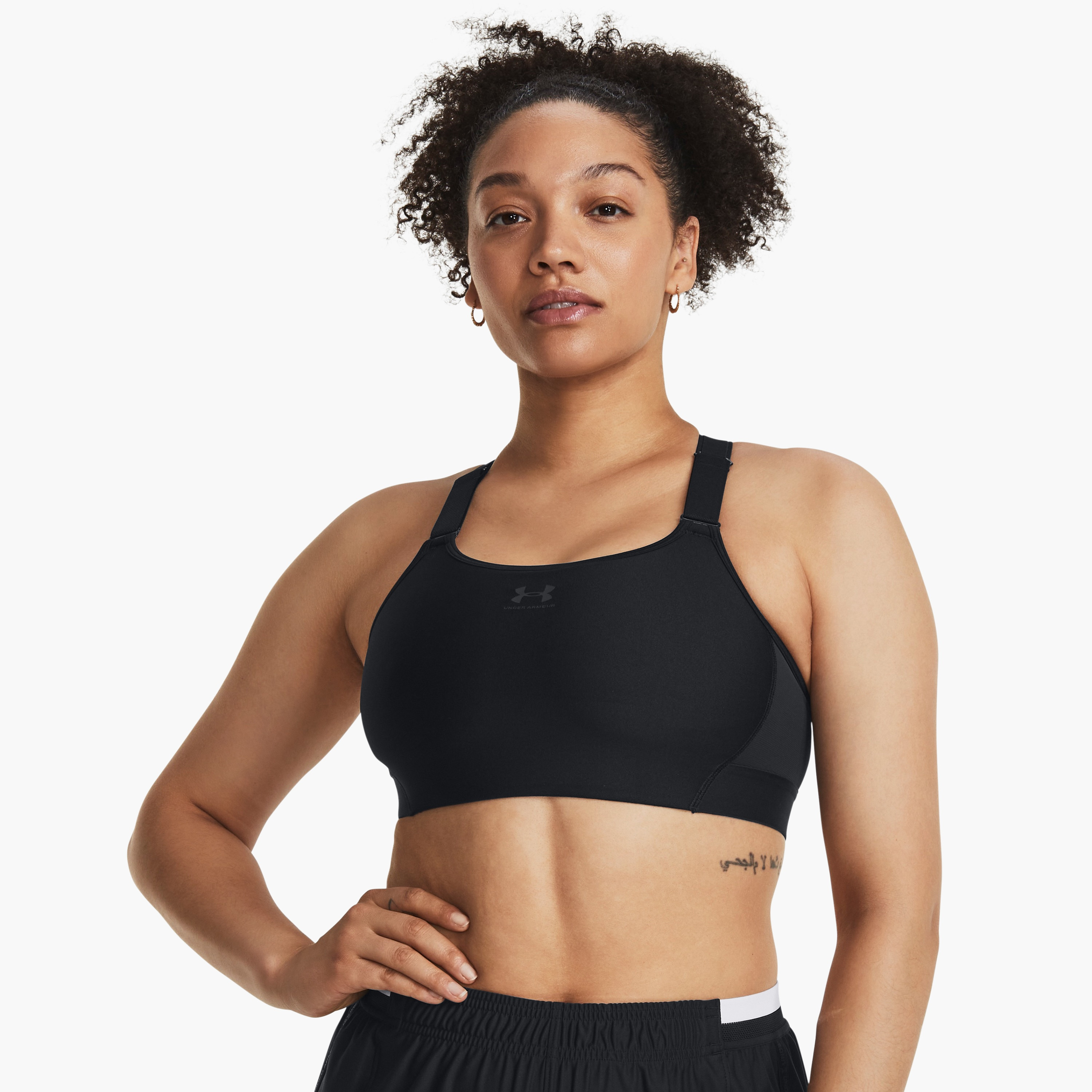 حمالة صدر رياضية بدون أكمام بفتحة رقبة عالية وشعار أتش جي من اندر ارمور | 1379195-women-clothing-sportswearandactivewear-sportsbras-image-10