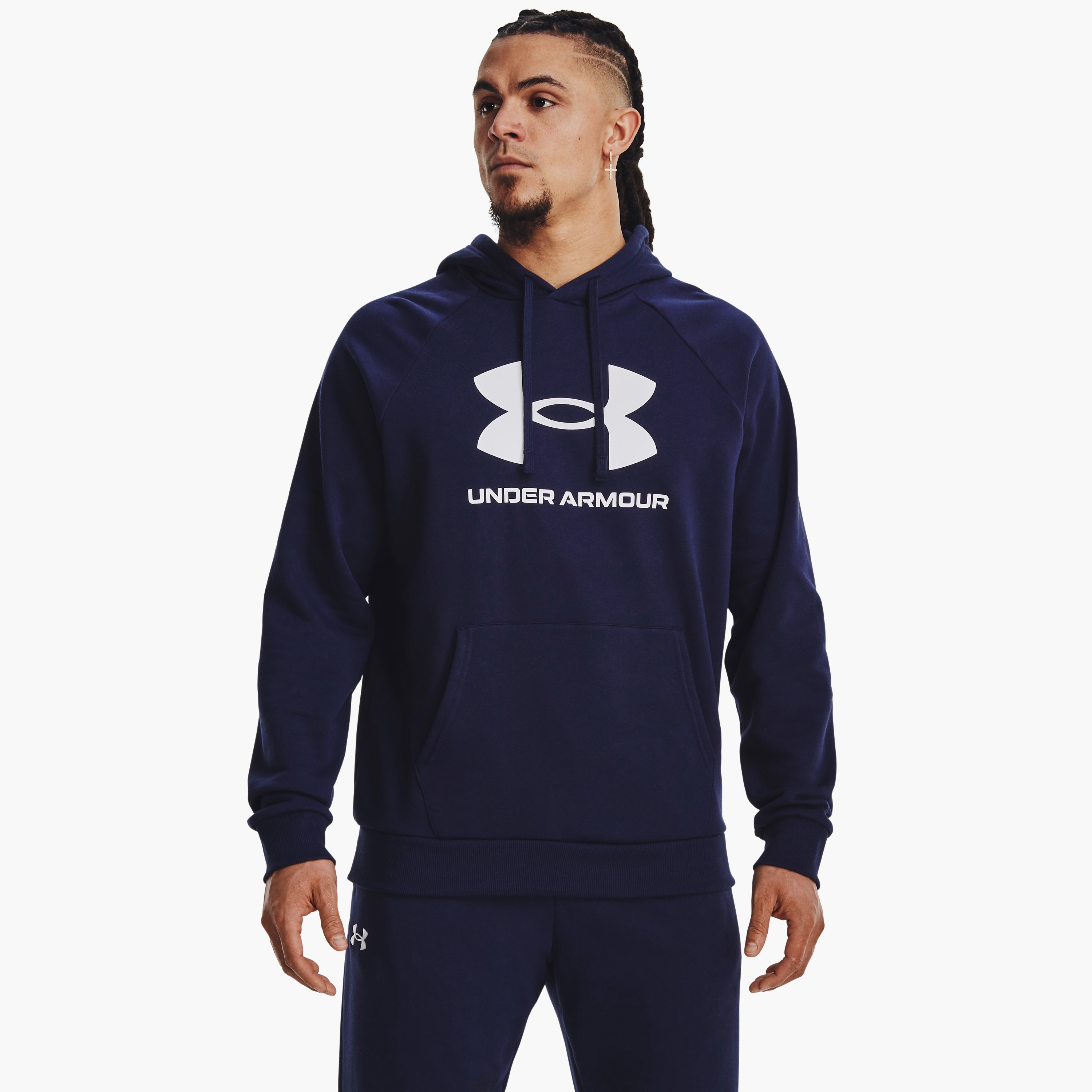 هوديس بغطاء للرأس وأكمام طويلة وشعار مطبوع من اندر ارمور | 1379758-men-winterwear-hoodiesandsweatshirts-image-9