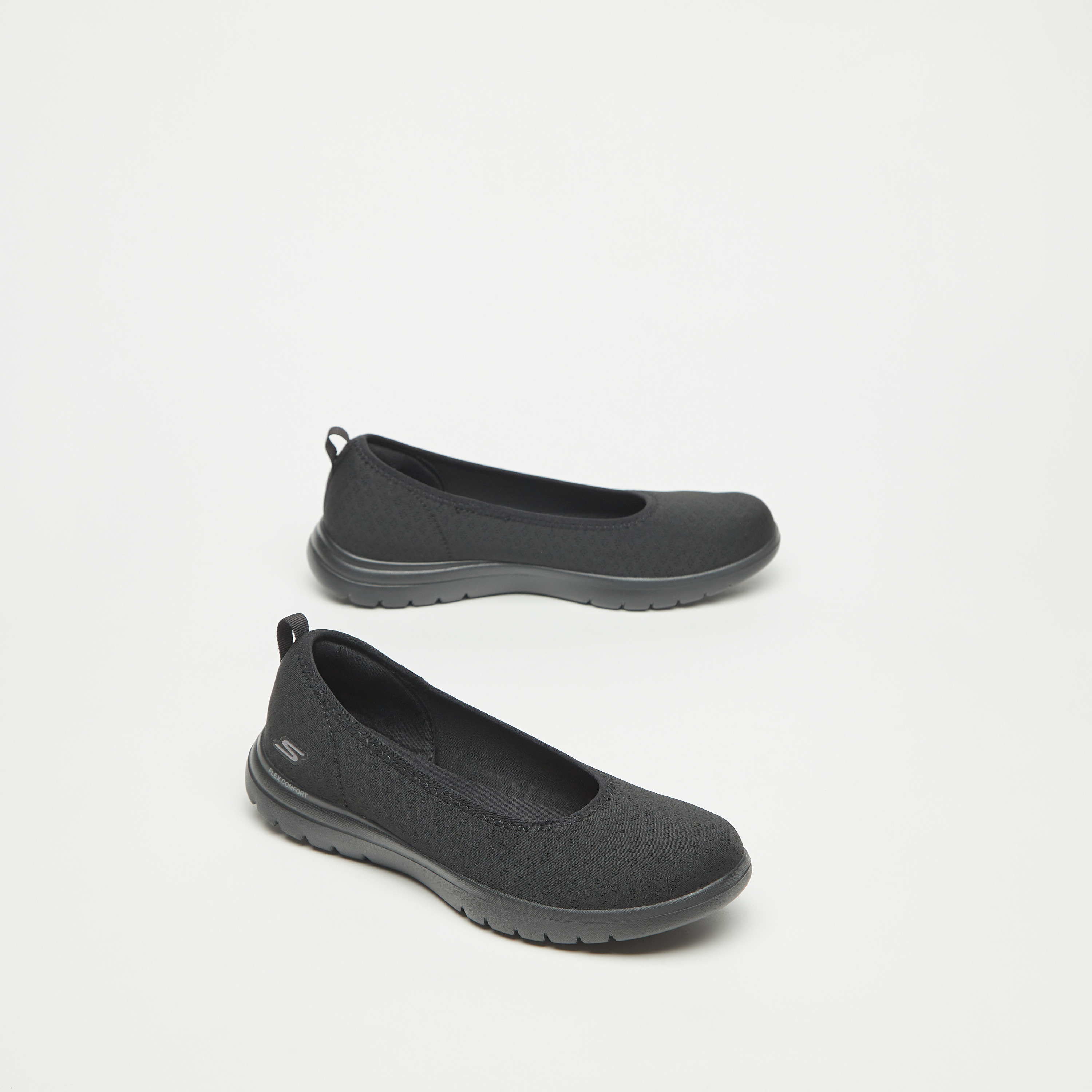 سكيتشرز حذاء مشي أون ذا جو فليكس ميموري فوم للنساء 138360-BBK | OE-women-shoes-sneakers-image-10