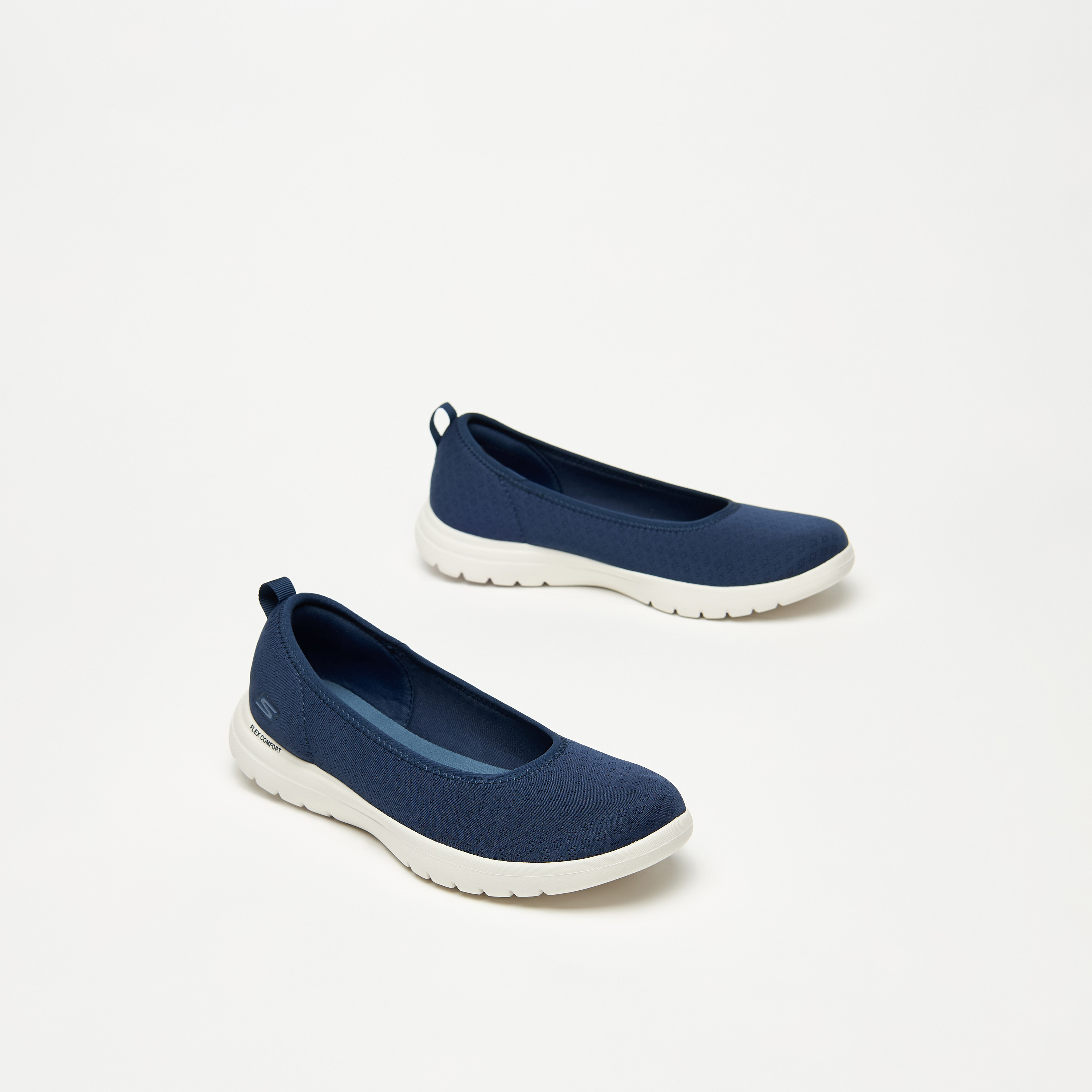سكيتشرز حذاء مشي أون ذا جو فليكس ميموري فوم للنساء 138360-BBK | OE-women-shoes-ballerinas-image-24