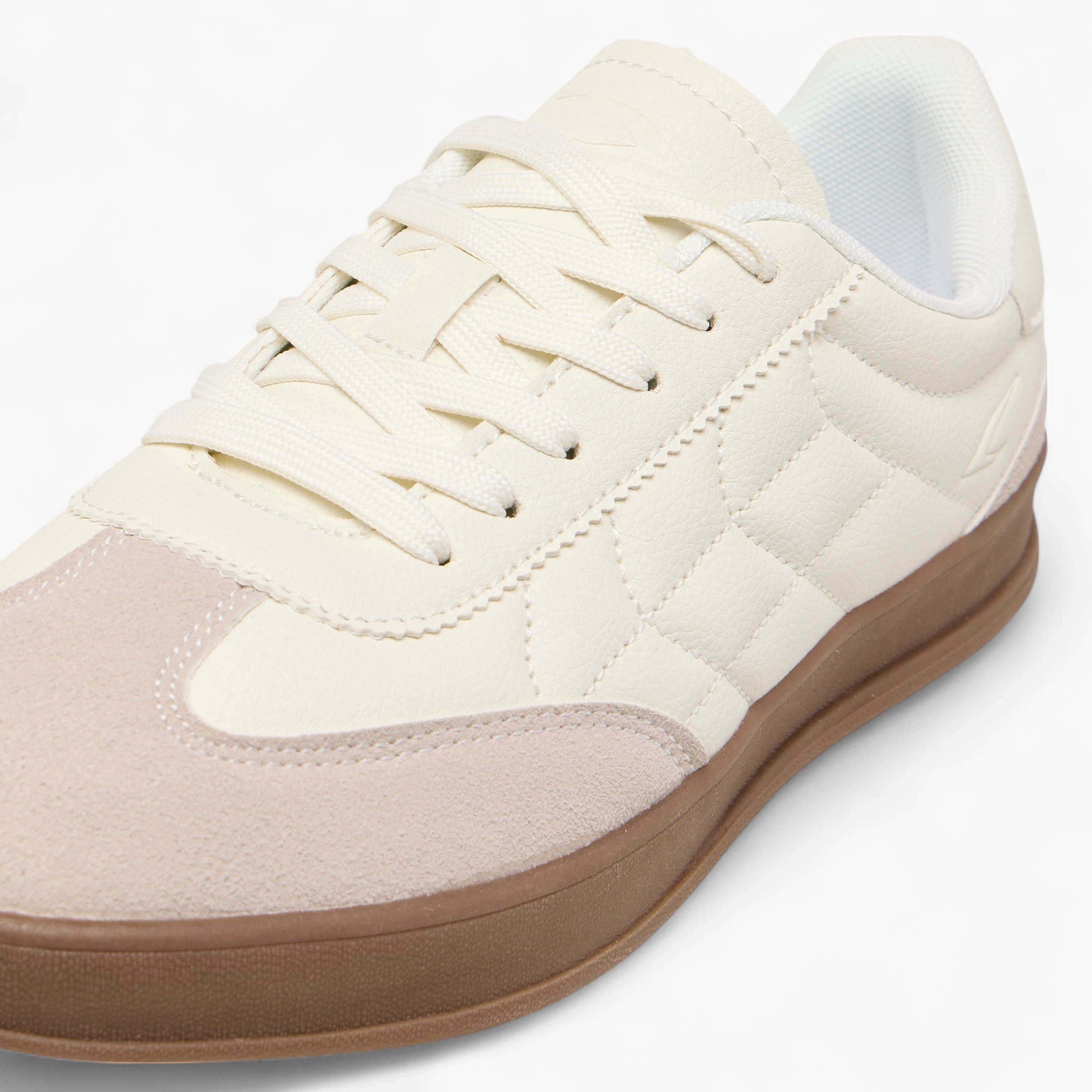 حذاء سنيكرز برباط إغلاق من داش-women-shoes-sneakers-image-6