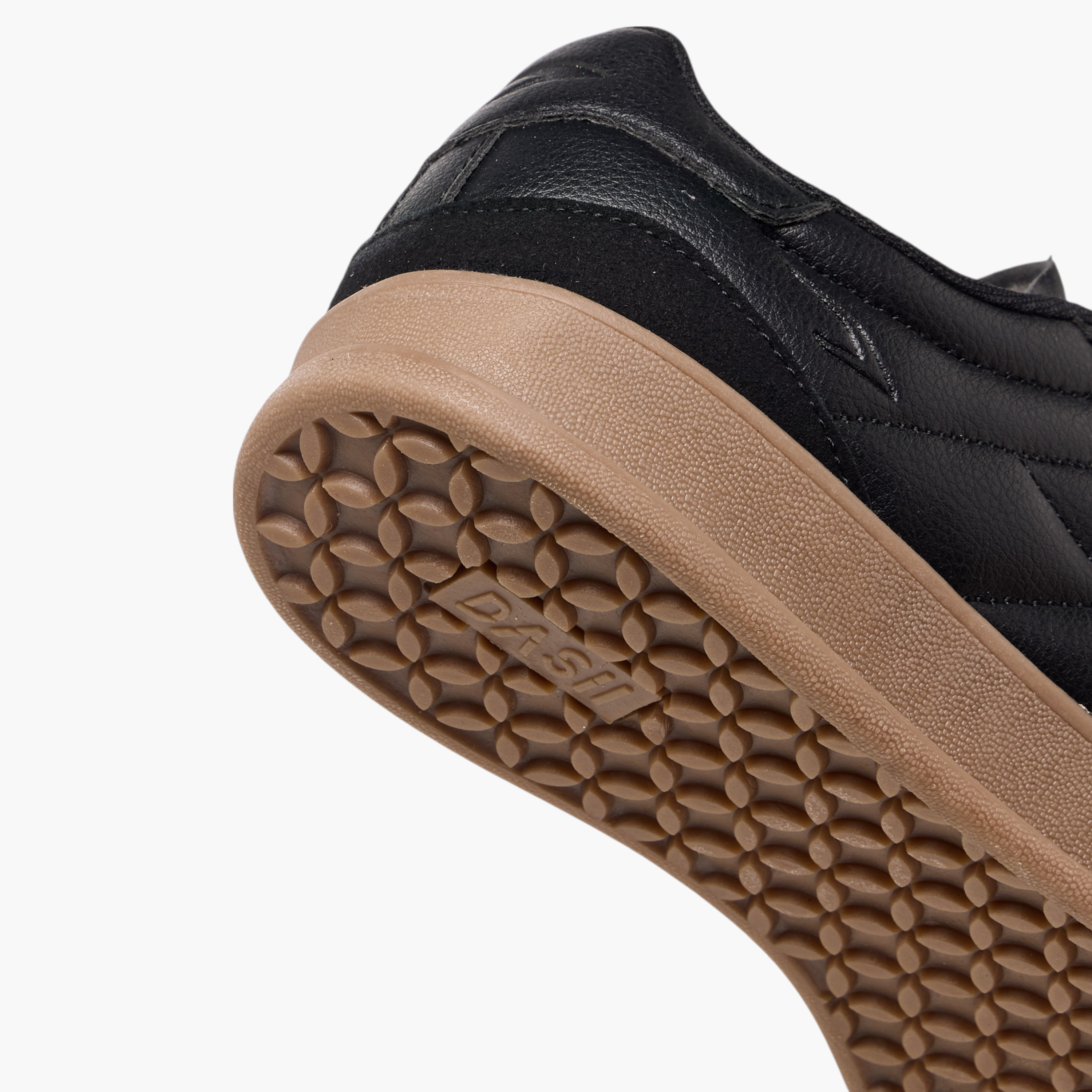 حذاء سنيكرز برباط إغلاق من داش-women-shoes-sneakers-image-6