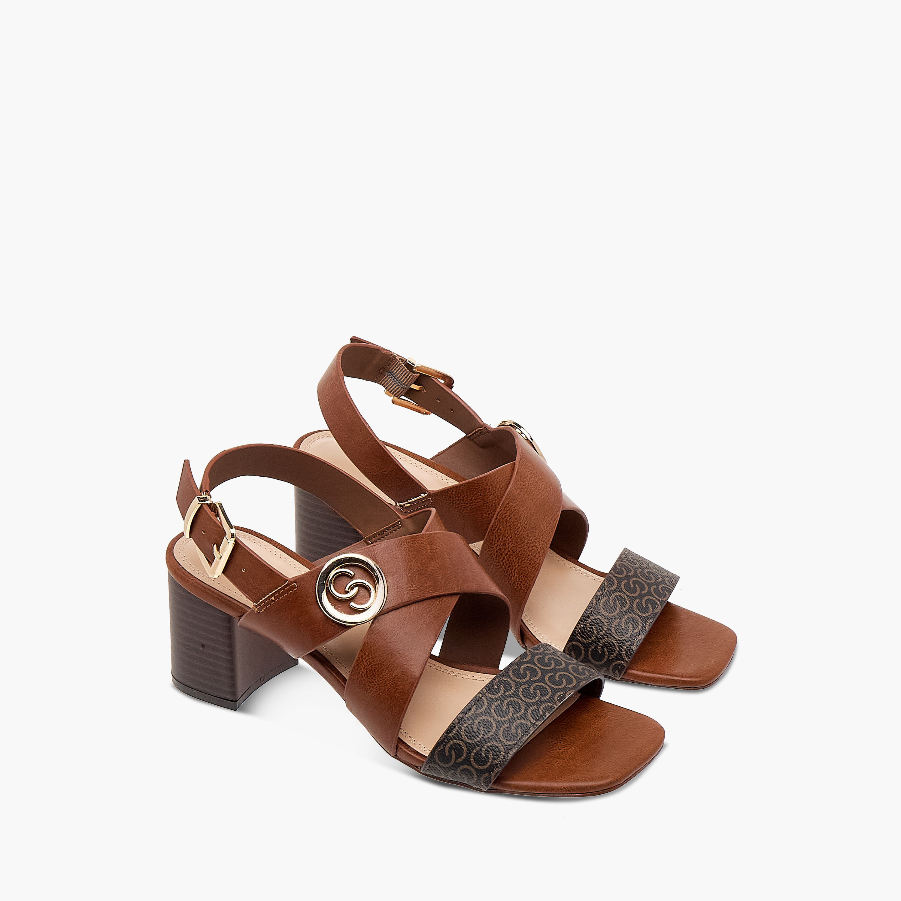 صندل بكعب عريض وطبعات مونوجرام للنساء من سيليست-women-shoes-sandals-heeled-image-1