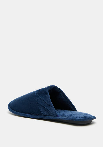 Textured Closed Toe Bedroom Slippers