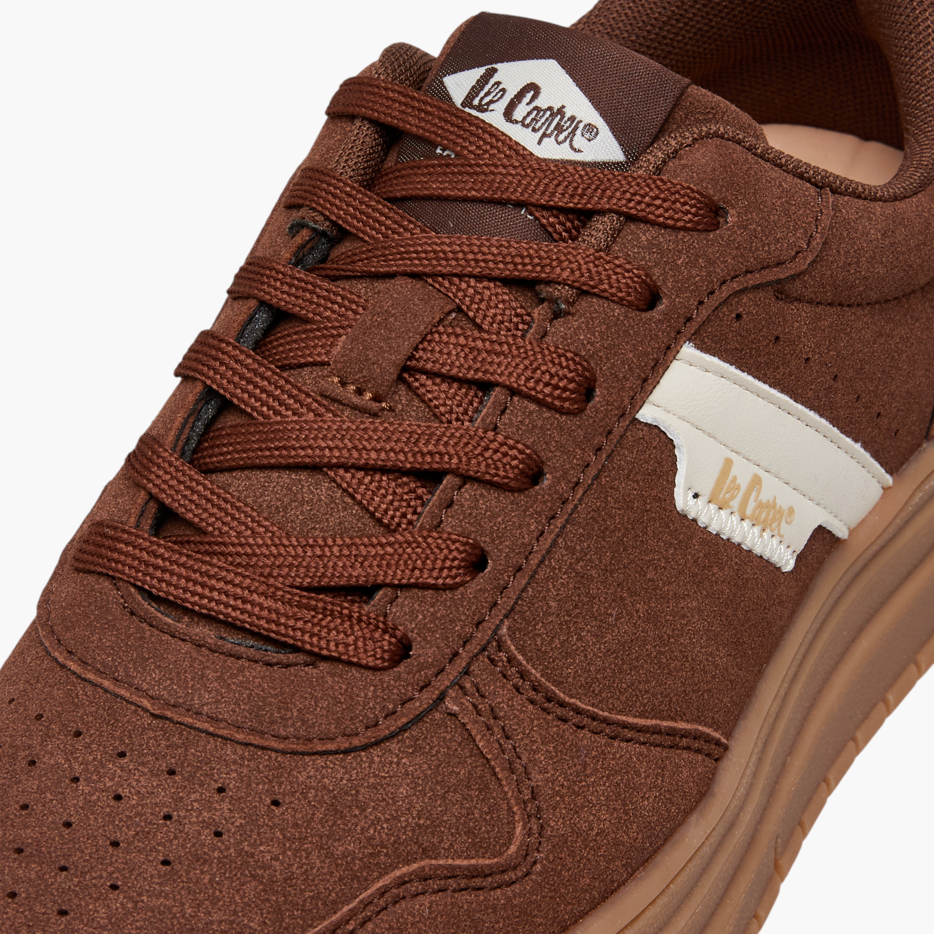 حذاء سنيكرز مثقب برباط للنساء من لي كوبر-women-shoes-sneakers-image-4