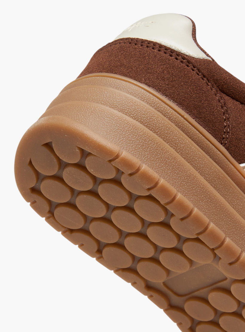 حذاء سنيكرز مثقب برباط للنساء من لي كوبر-women-shoes-sneakers-image-5