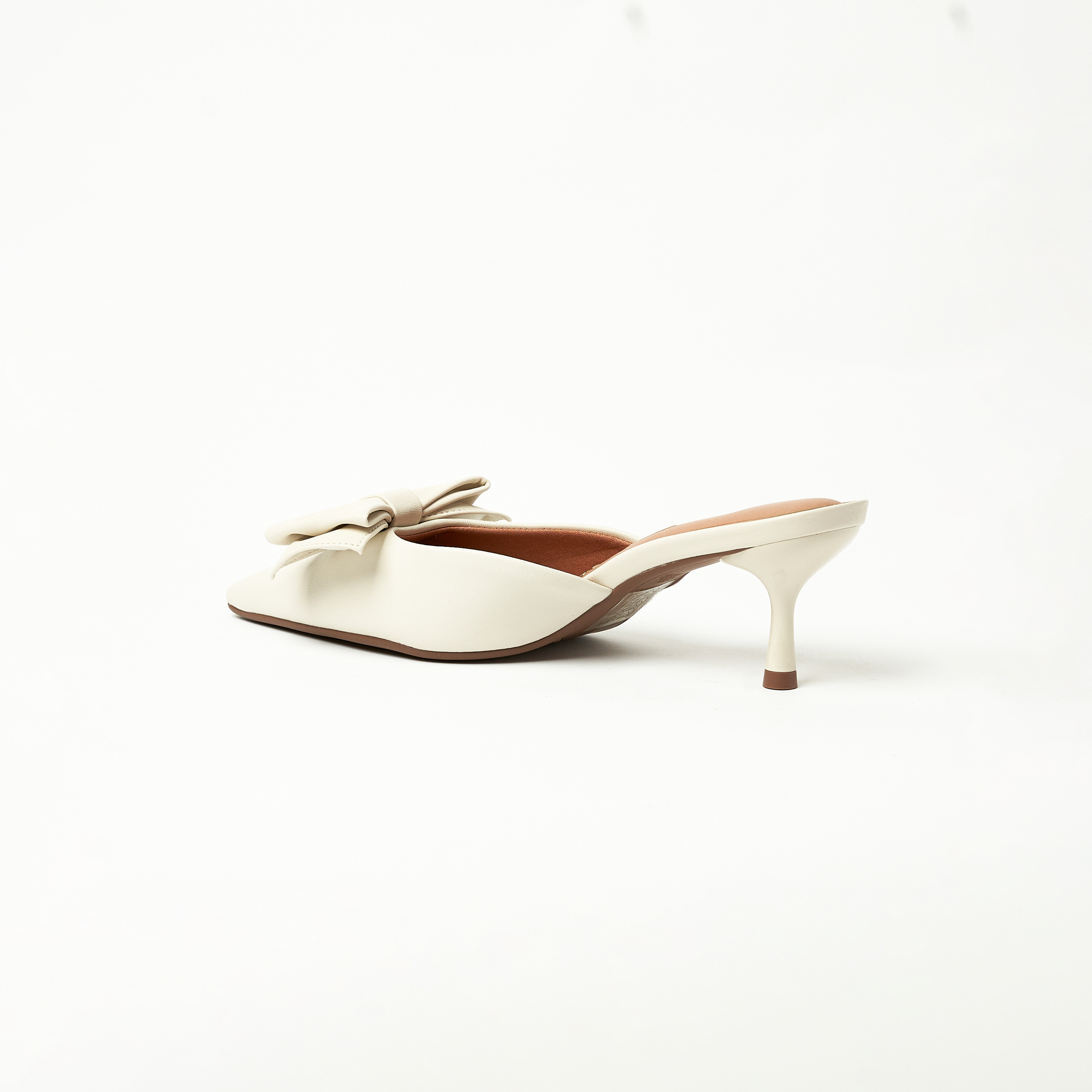 فيزانو- صندل للنساء بكعب منخفض فيونكة سهل الارتداء | 1420-100-7286-35312-women-shoes-heels-image-4