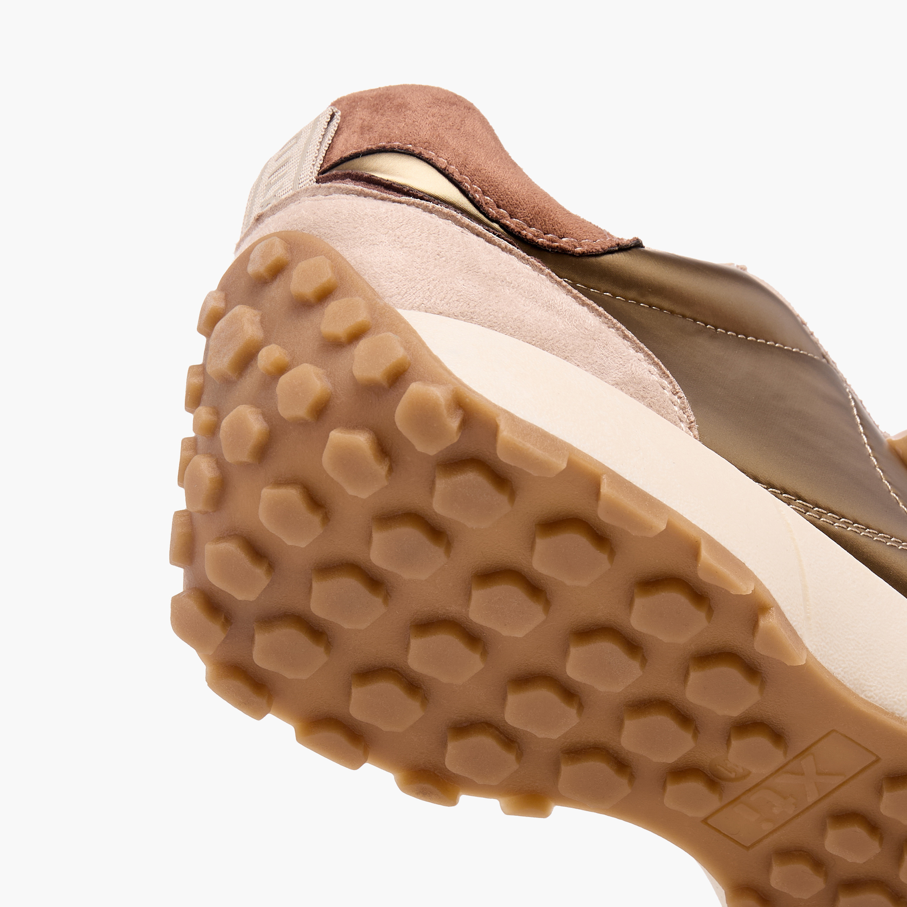 حذاء سنيكرز نسائي برقبة كاحل برباط وتصميم معدني من إكس تي آي-women-shoes-sneakers-image-5