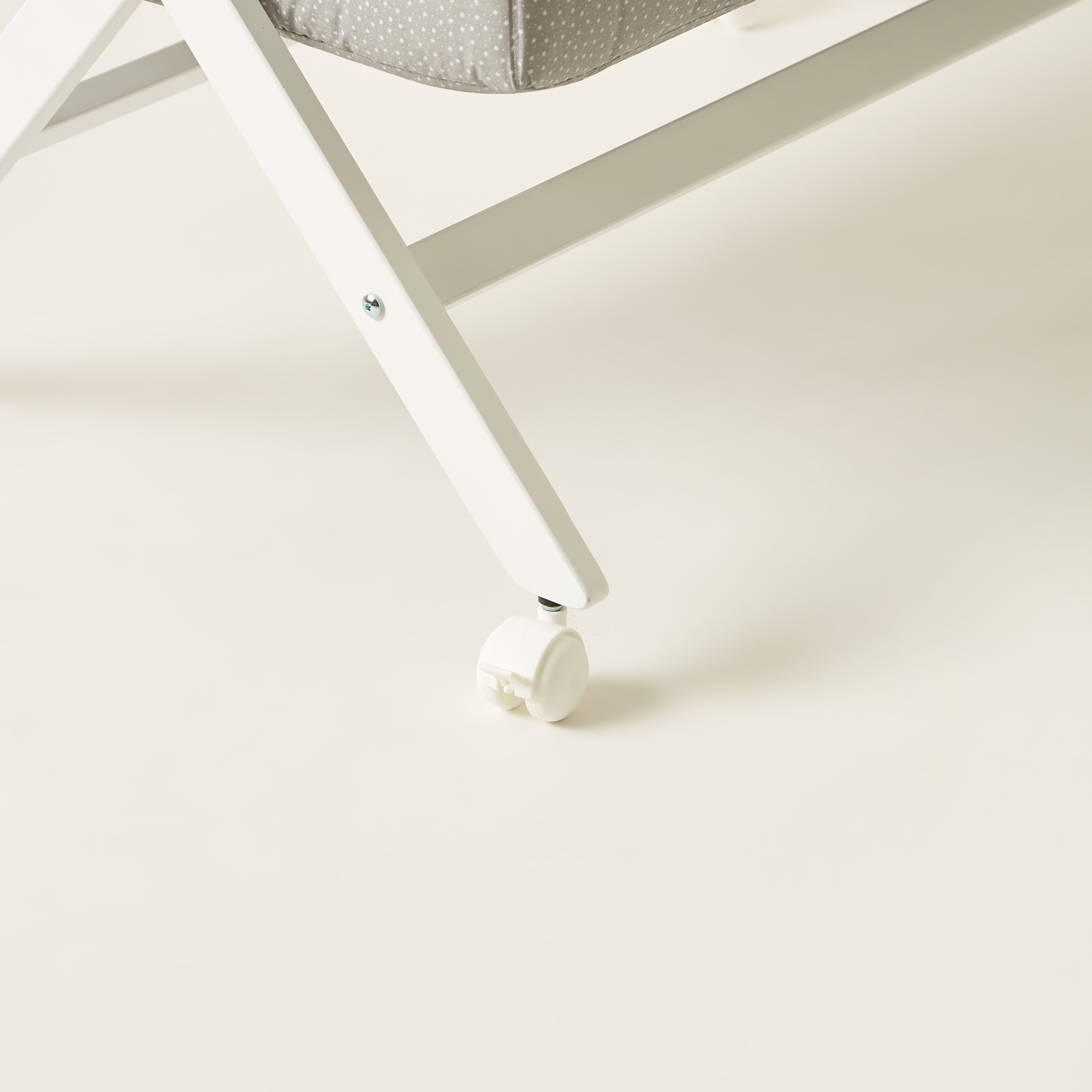 Cambrass Small Bed X with Canopy - White and grey ( Upto 6 months)-baby-nursery-furniture-cribsandbeds-bassinets-image-7