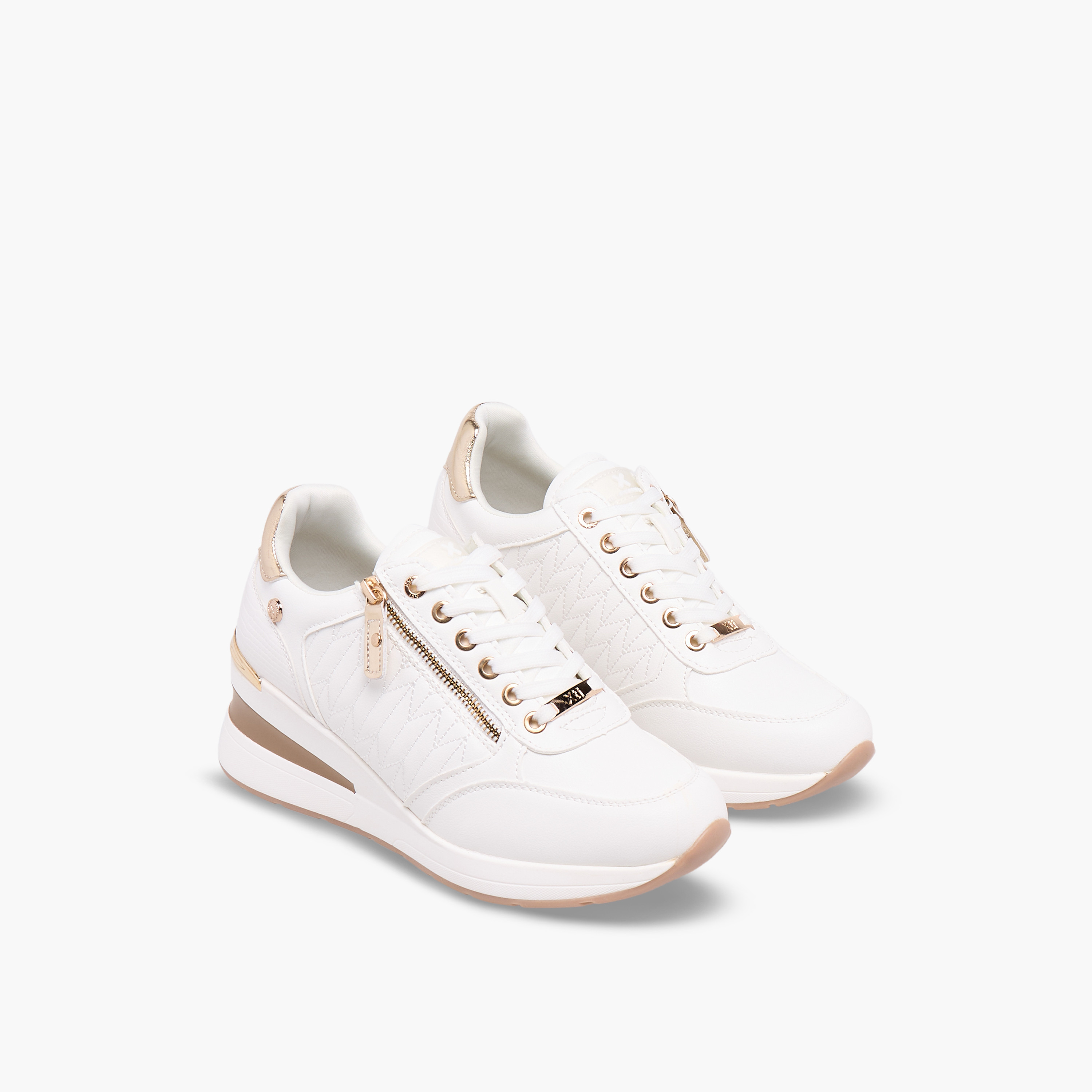حذاء سنيكرز نسائي برقبة كاحل بكعب إسفين ومخطط من إكس تي آي-women-shoes-sneakers-image-1