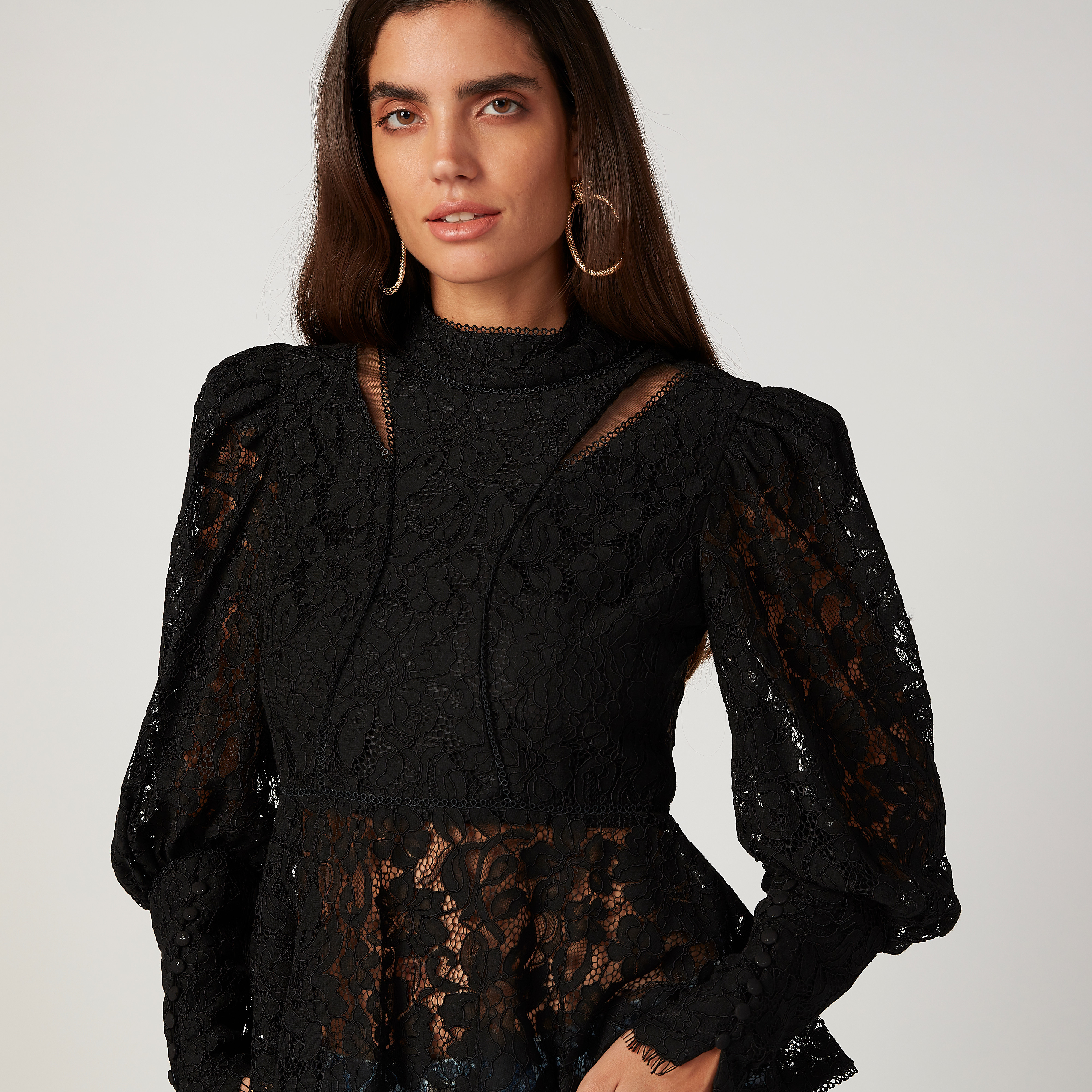 بلوزة دانتيل بياقة عالية وأكمام طويلة من إيل-women-clothing-shirtsandblouses-blouses-image-3