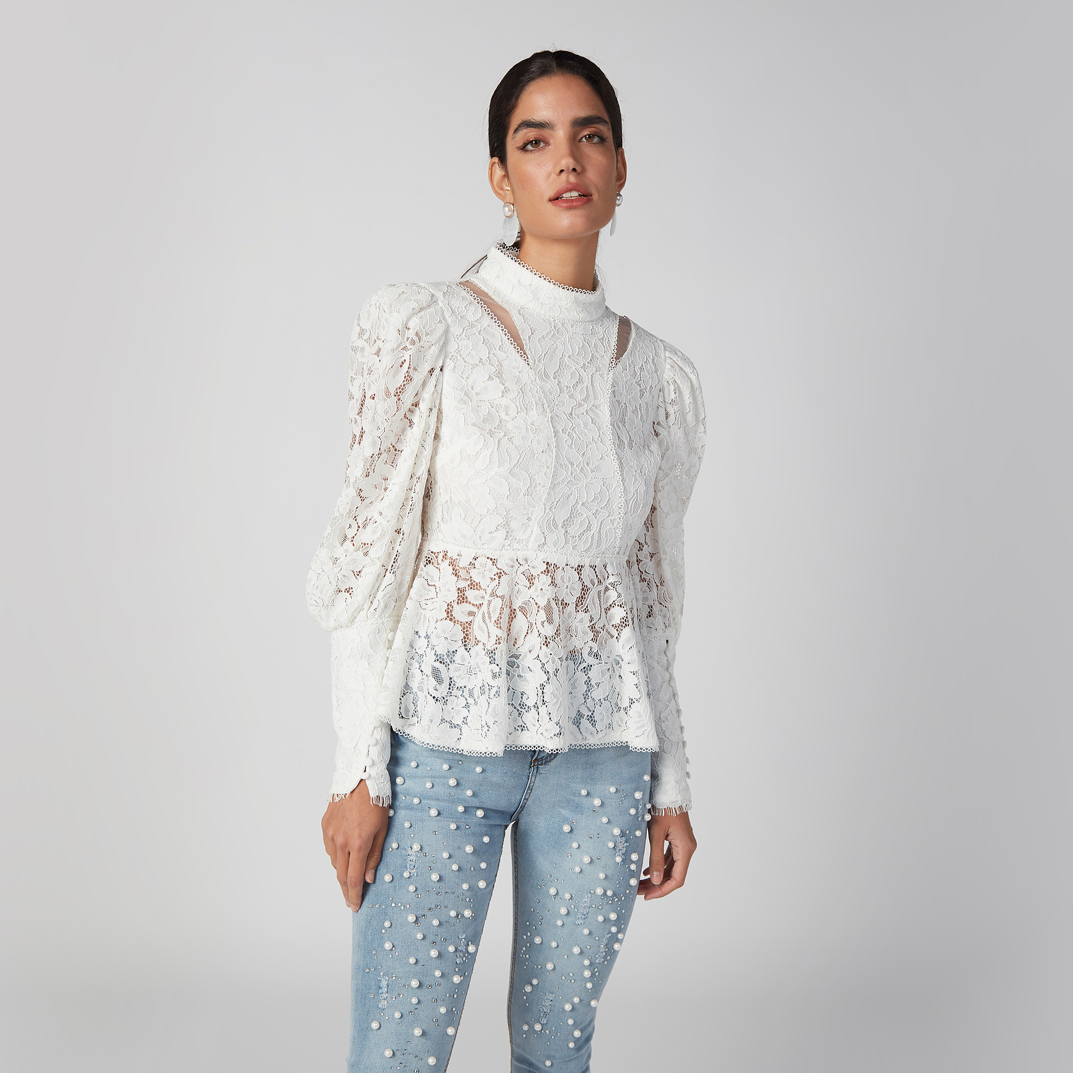 بلوزة دانتيل بياقة عالية وأكمام طويلة من إيل-women-clothing-shirtsandblouses-blouses-image-6
