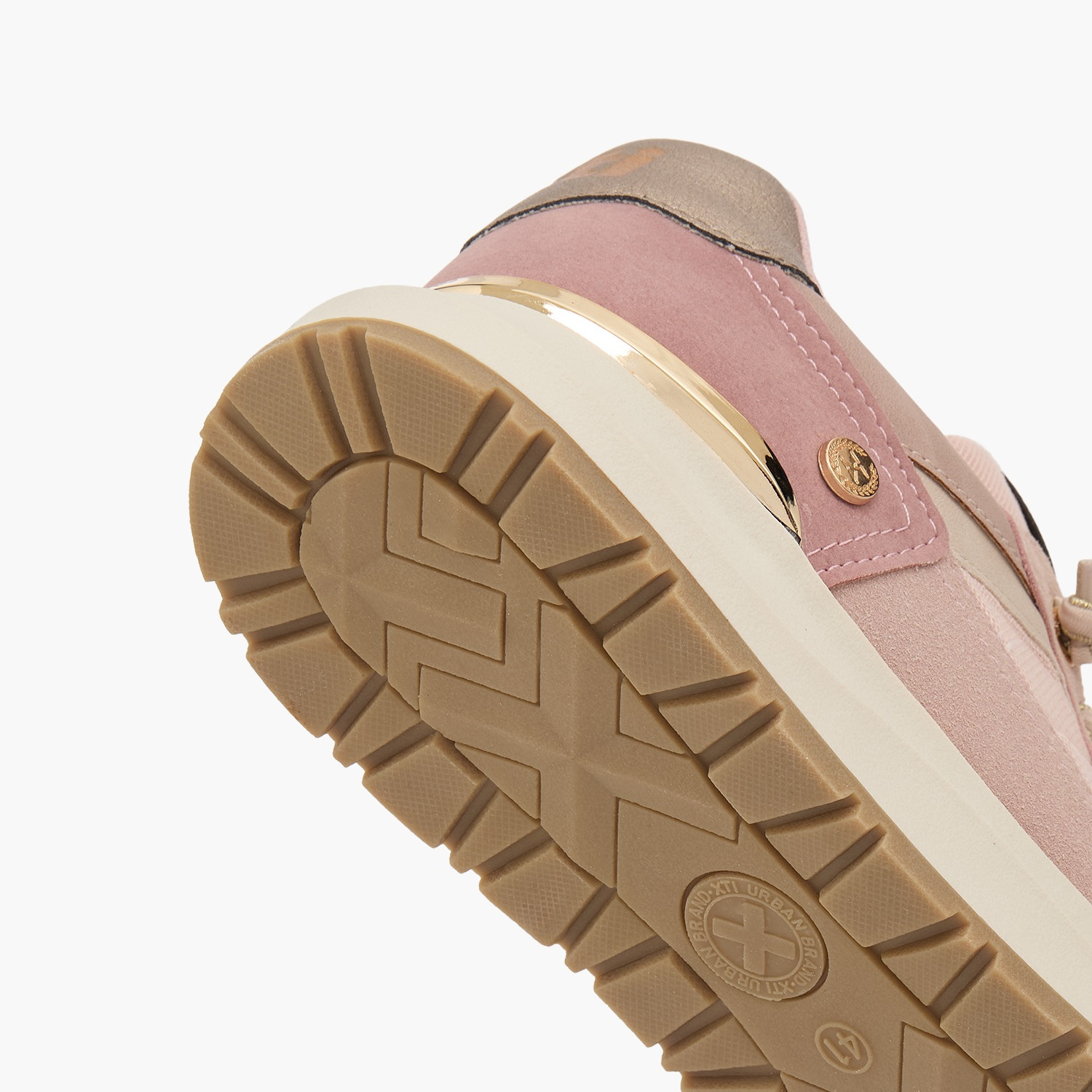 حذاء سنيكرز نسائي برقبة كاحل بارز الملمس من إكس تي آي-women-shoes-sneakers-image-5