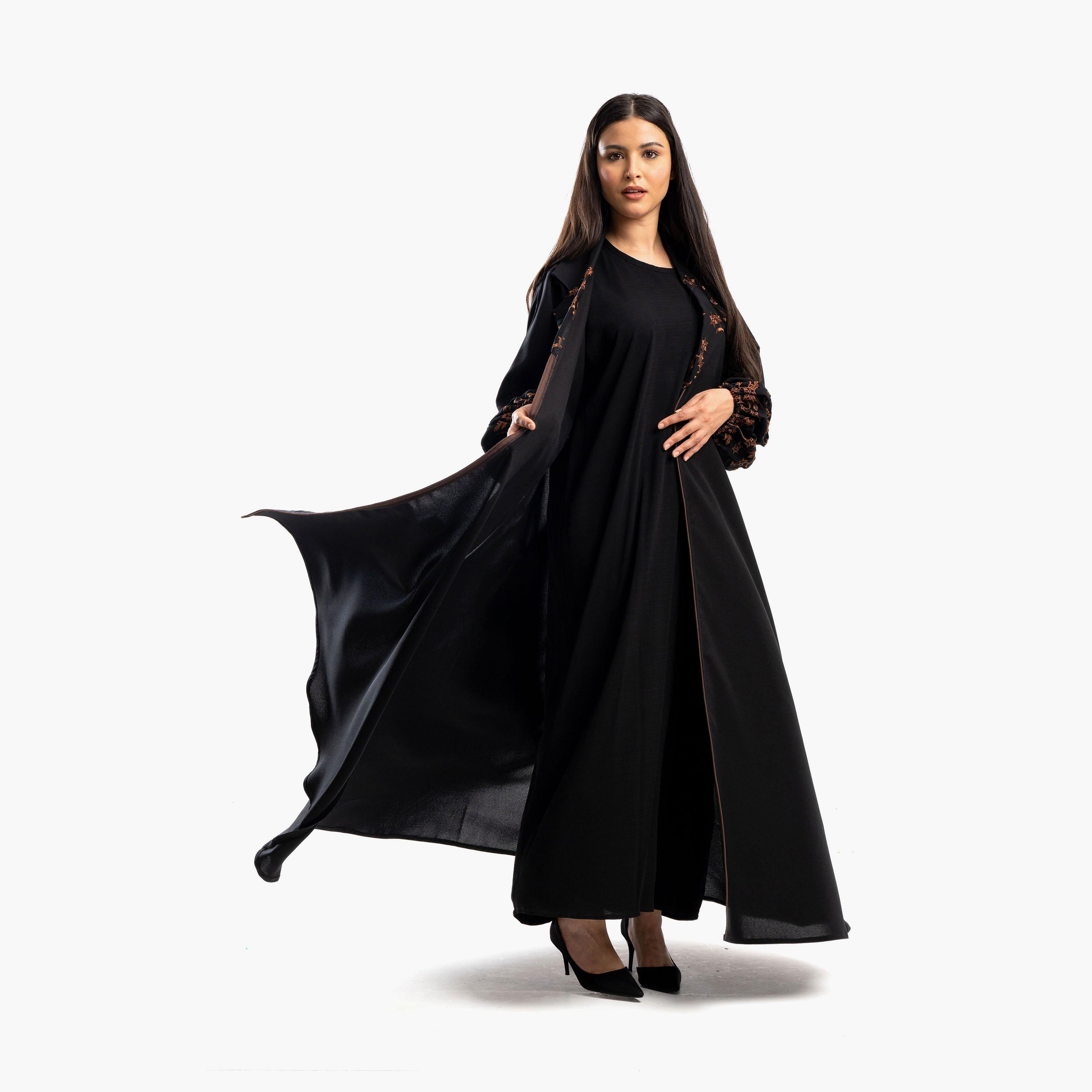عباية زاهية سوداء مطرزة بطية صدر مدببة مع طرحة-women-arabicclothing-abayas-image-4