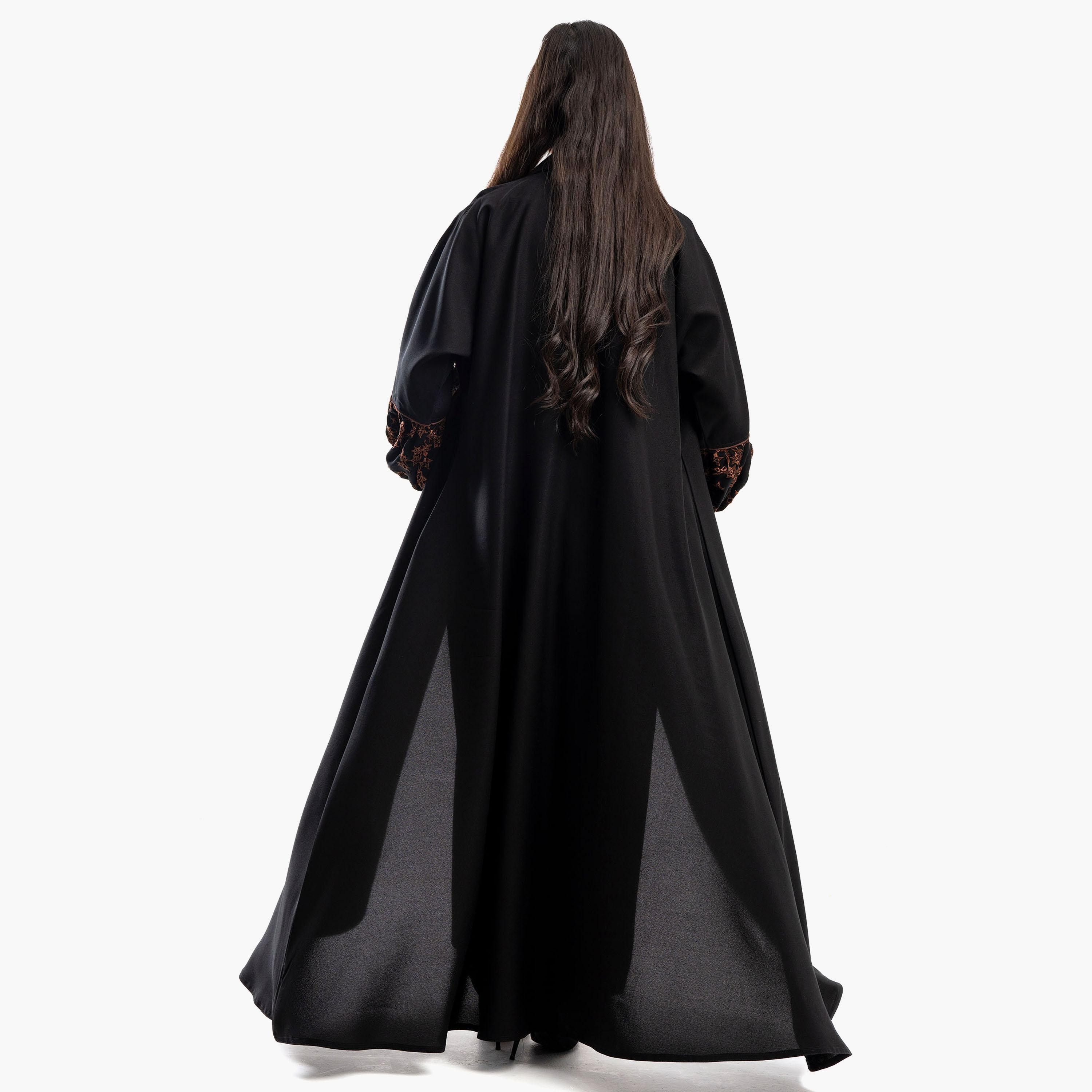 عباية زاهية سوداء مطرزة بطية صدر مدببة مع طرحة-women-arabicclothing-abayas-image-5