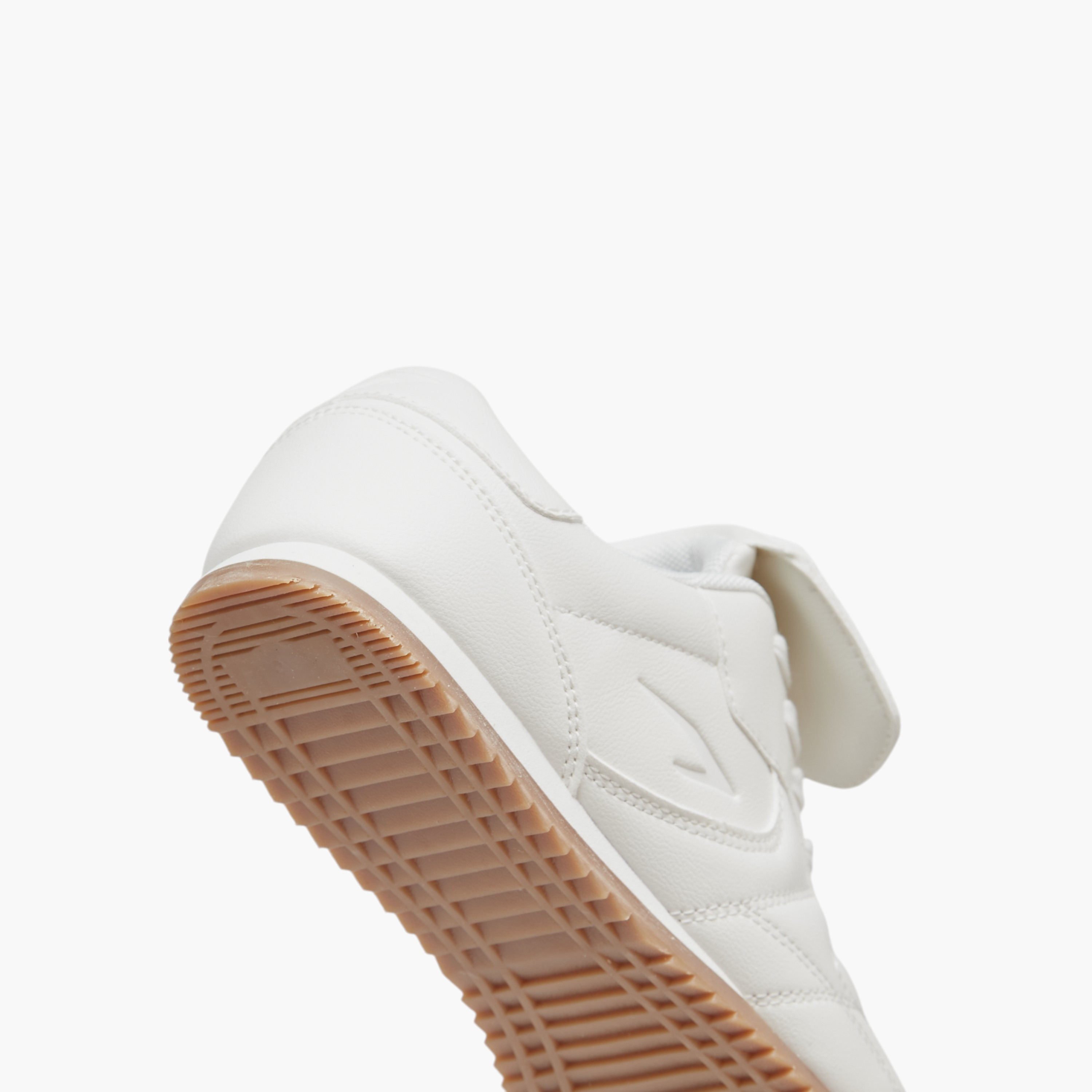 حذاء سنيكرز برباط إغلاق ولمسة زينة من داش-women-shoes-sneakers-image-5