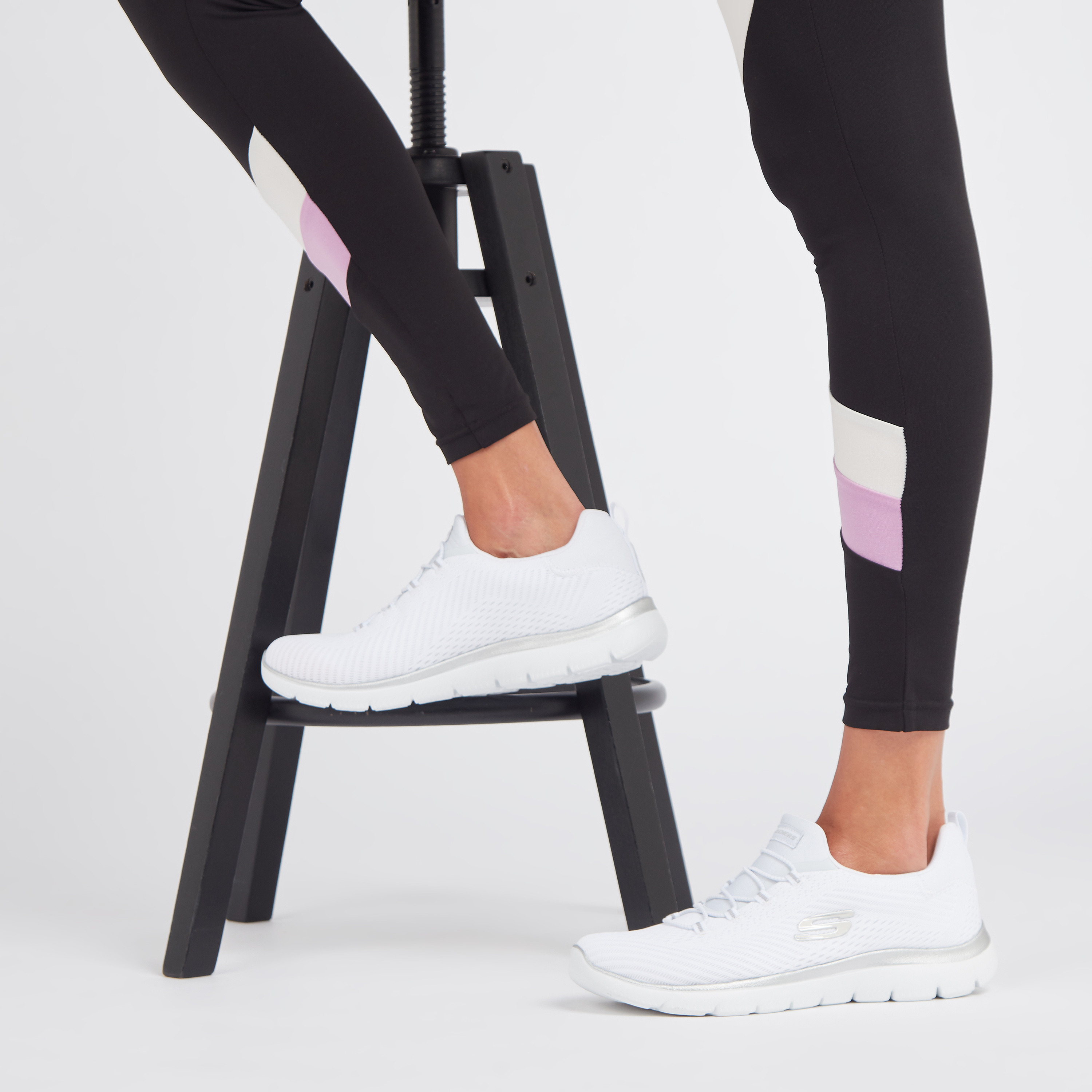 حذاء تدريب سهل الارتداء ساميتس برباط للنساء من سكتشرز - 149036-WSL-sports-women-shoes-image-2
