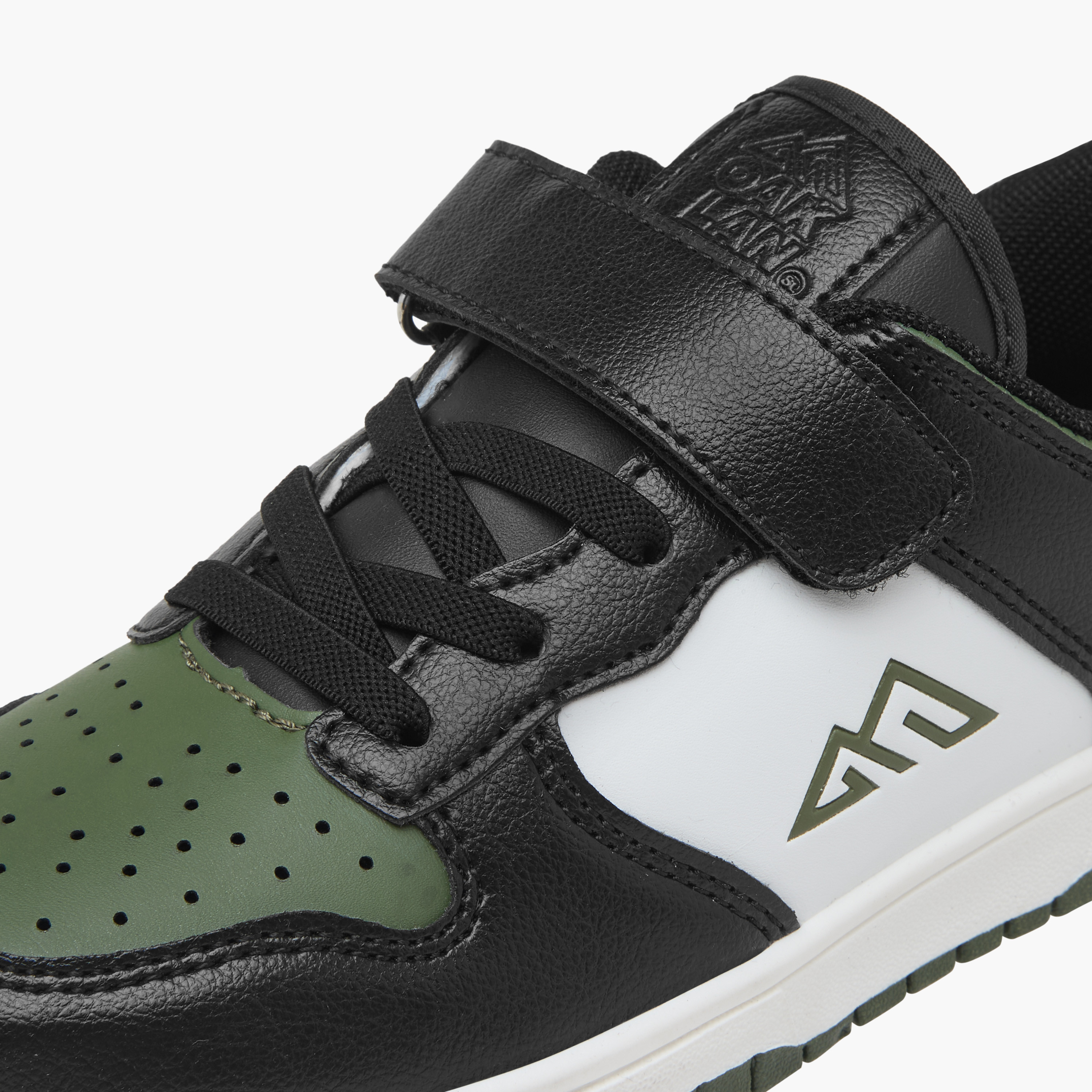 حذاء رياضي متعدد التصاميم بشريط إغلاق لاصق من أوكلان من شو إكسبرس-boys-shoes-sneakers-image-9