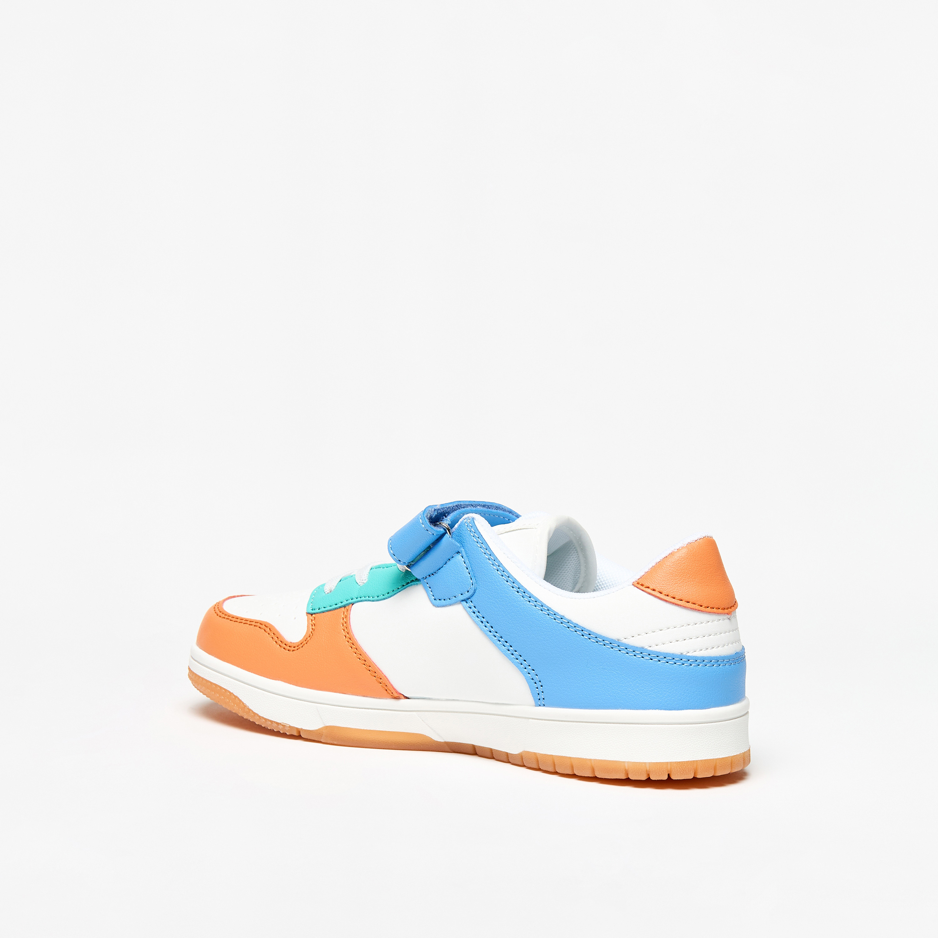 حذاء سنيكرز بشريط إغلاق لاصق للأطفال من أوكلان من شو إكسبرس-boys-shoes-schoolshoes-image-2