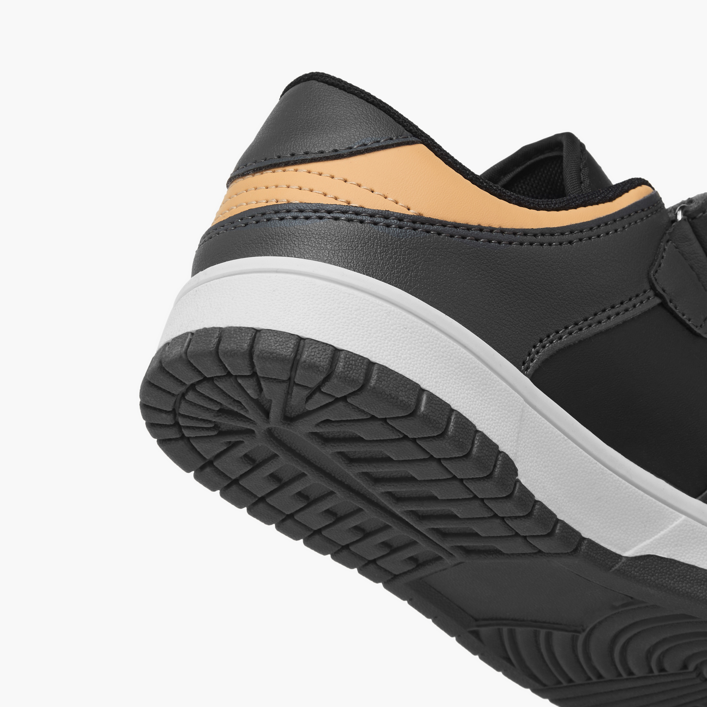 حذاء سنيكرز بشريط إغلاق لاصق للأطفال من أوكلان من شو إكسبرس-boys-shoes-schoolshoes-image-5