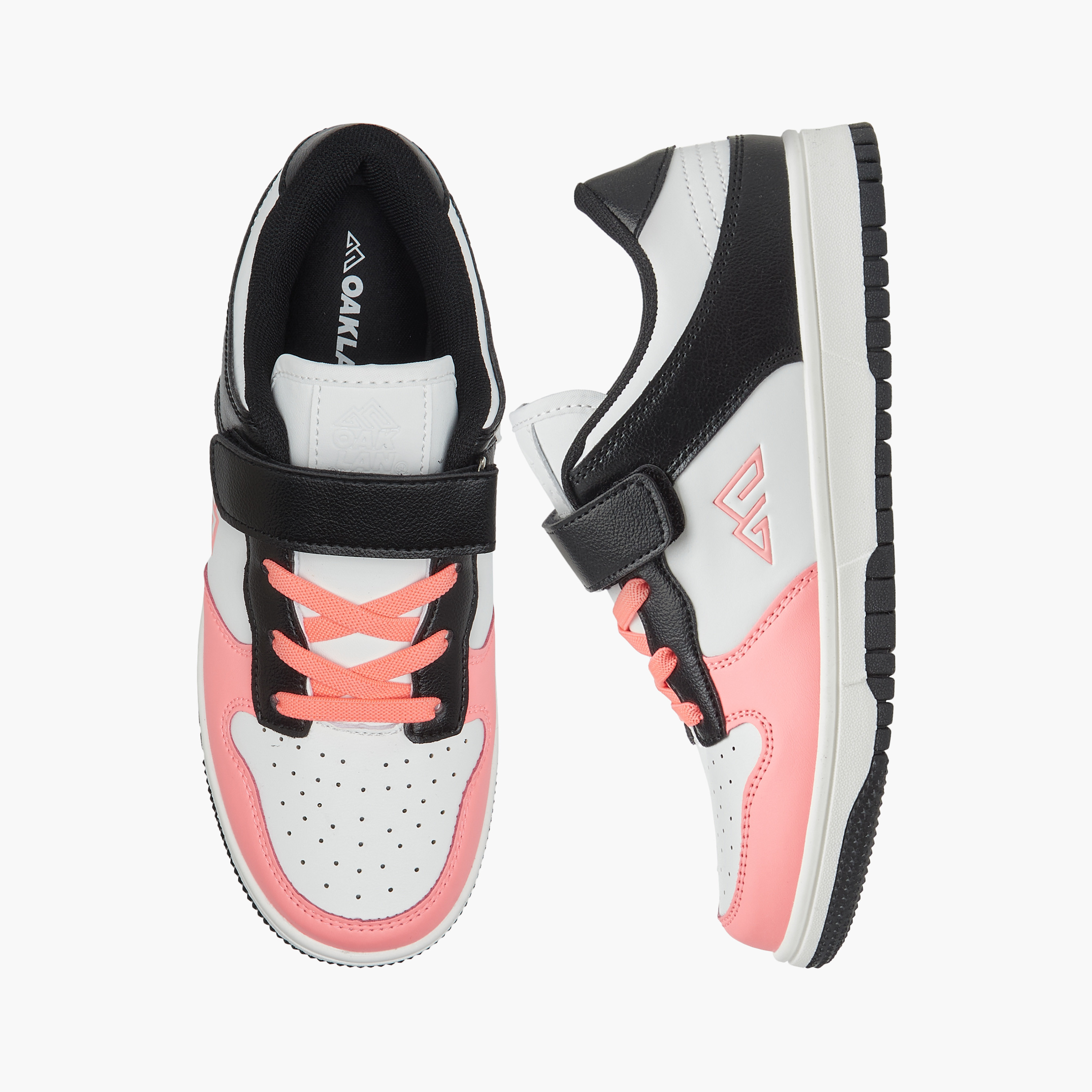 حذاء سنيكرز بقوالب ملونة وشريط إغلاق من أوكلان من شو إكسبريس-girls-shoes-sneakers-image-1
