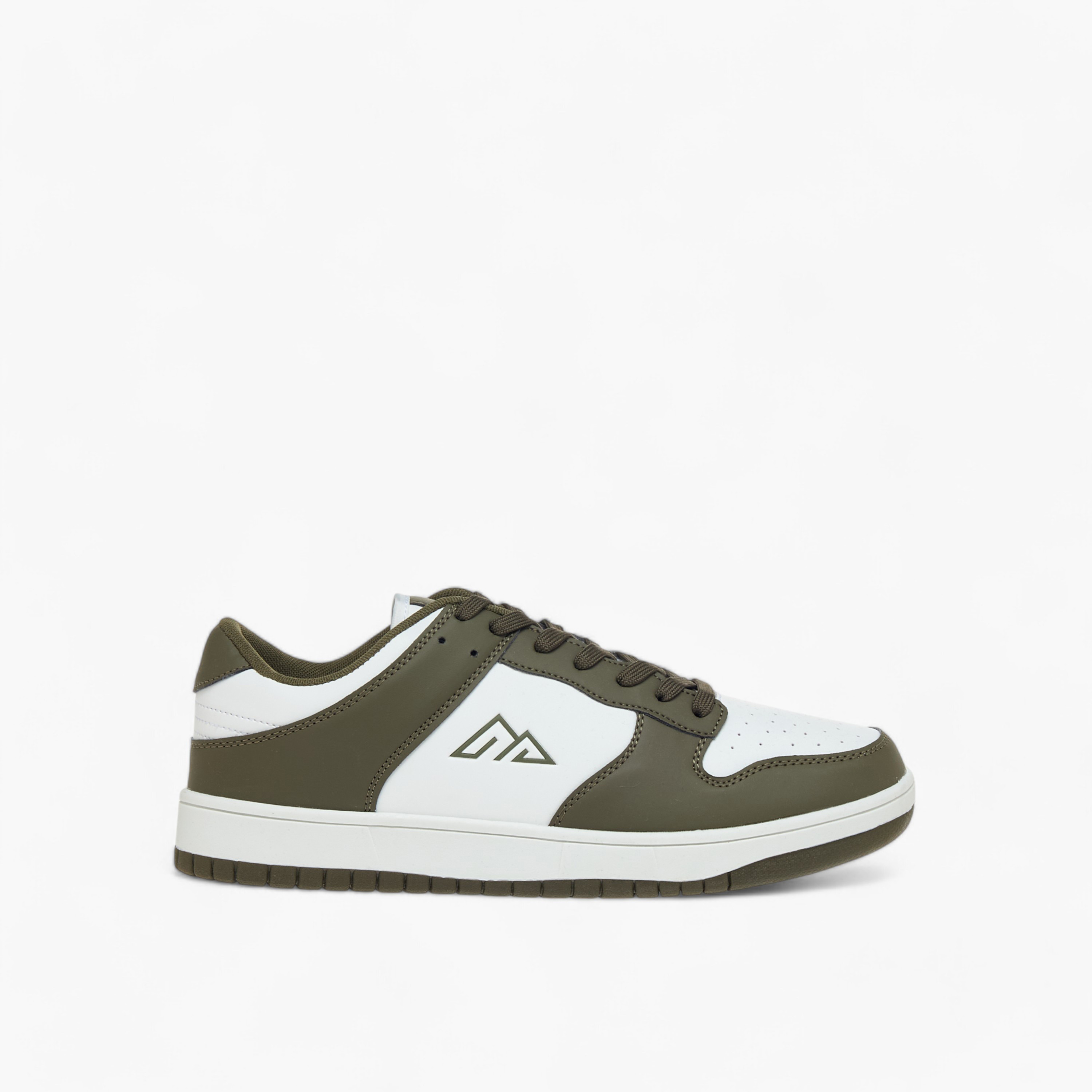 حذاء سنيكرز برباط إغلاق وشعار من أوكلان من شوإكسبريس-men-shoes-sneakers-image-3