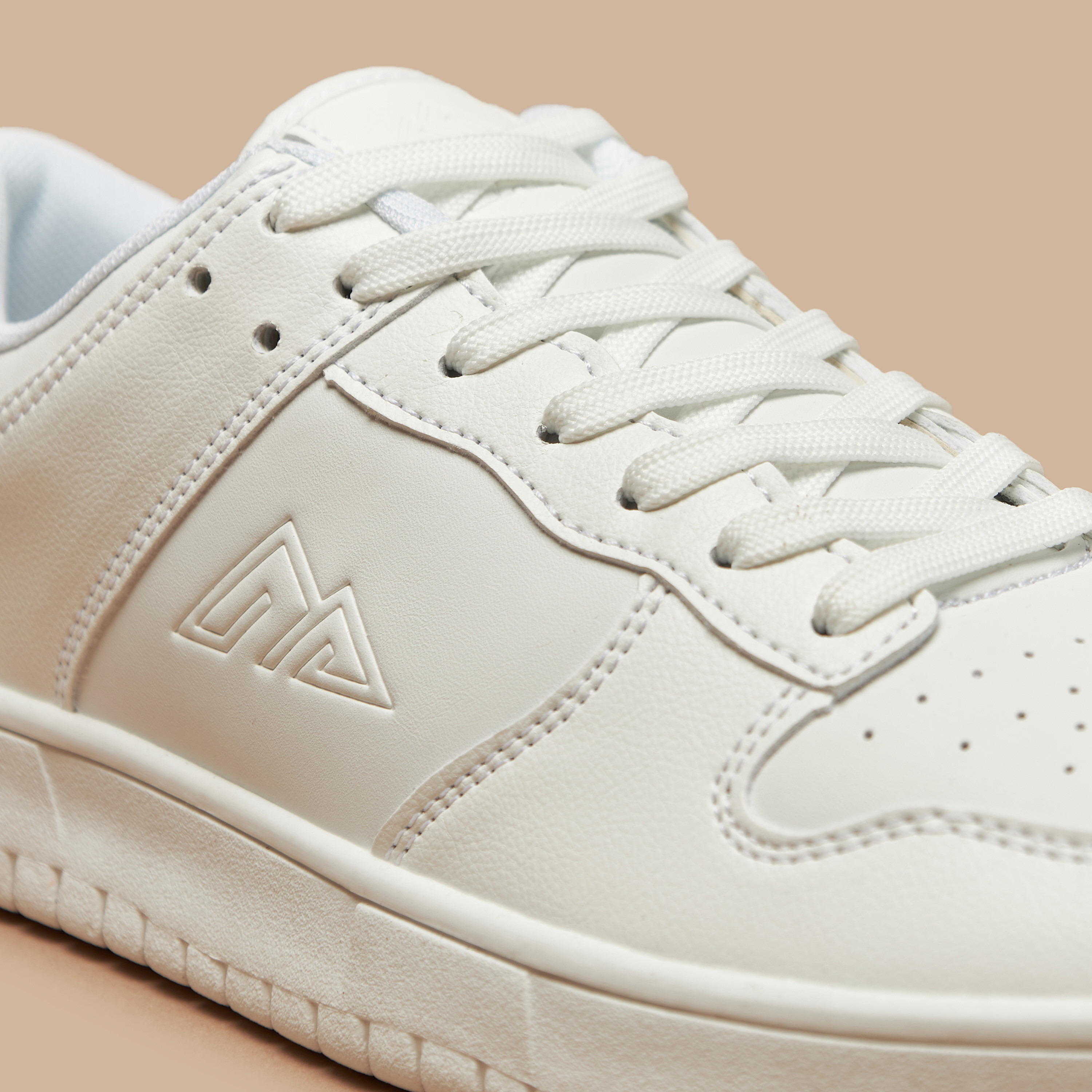 حذاء سنيكرز برباط إغلاق بارز الملمس من أوكلان من شوإكسيبريس-women-shoes-sneakers-image-5