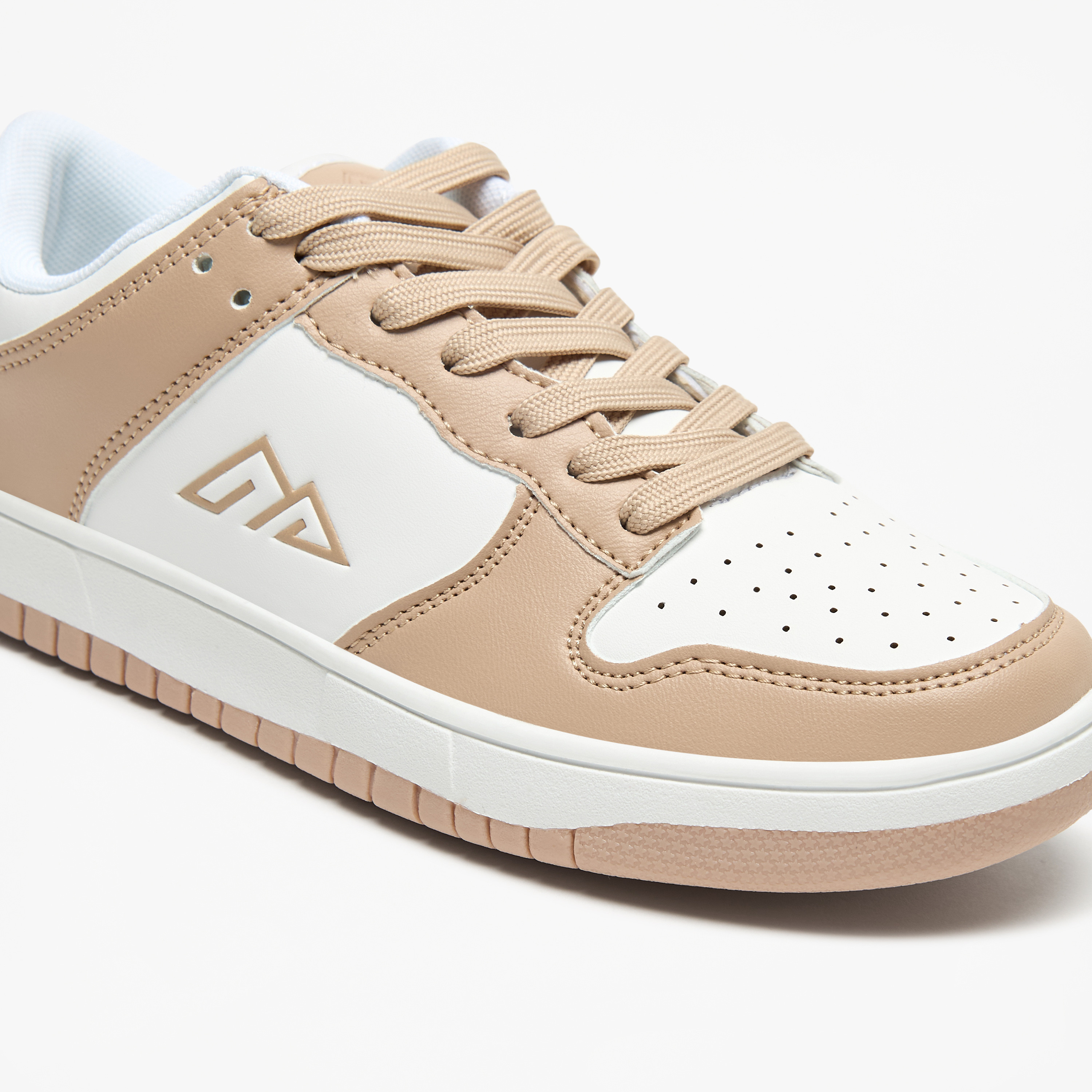 حذاء سنيكرز برباط إغلاق بارز الملمس من أوكلان من شوإكسيبريس-women-shoes-sneakers-image-5