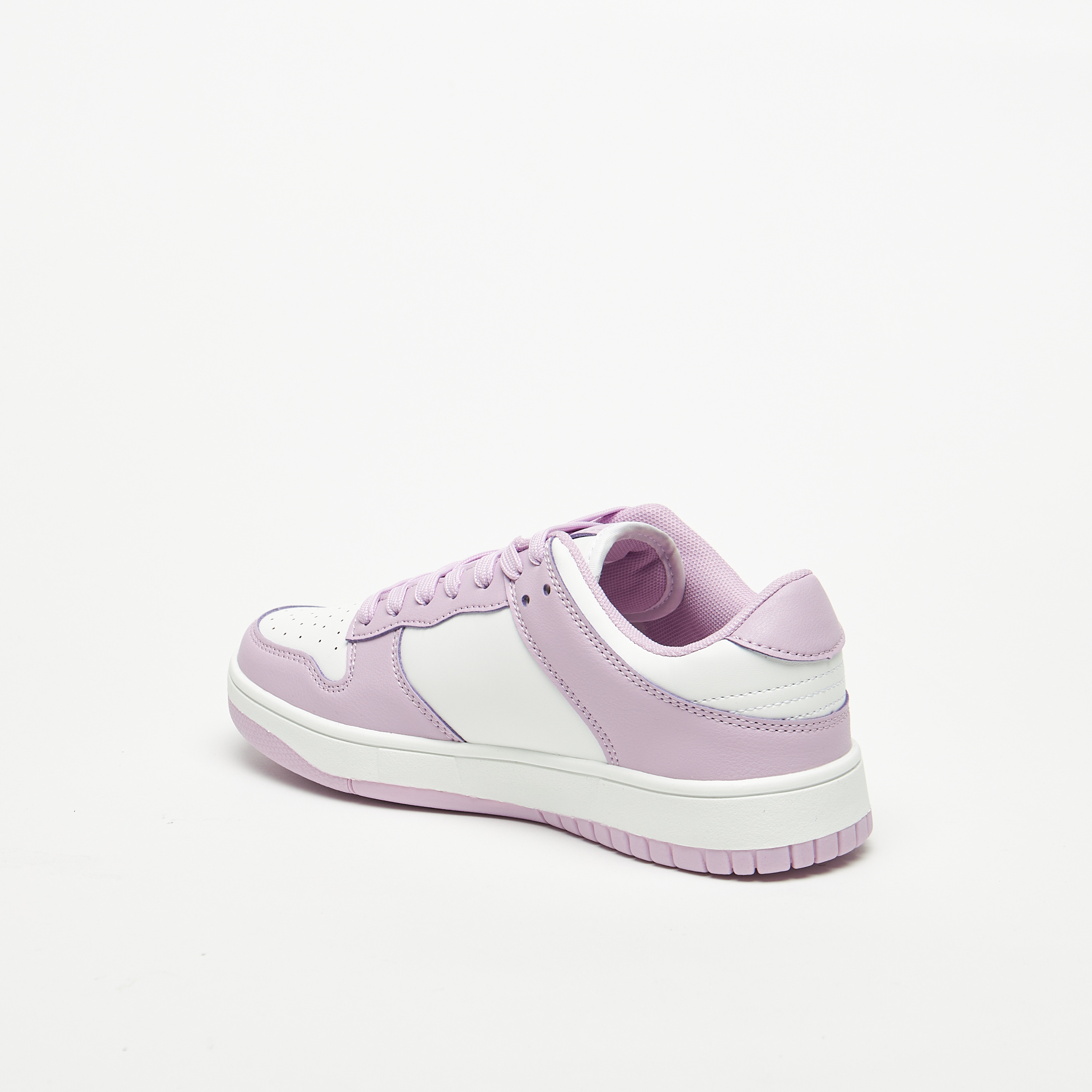 حذاء سنيكرز برباط إغلاق بارز الملمس من أوكلان من شوإكسيبريس-women-shoes-sneakers-image-2