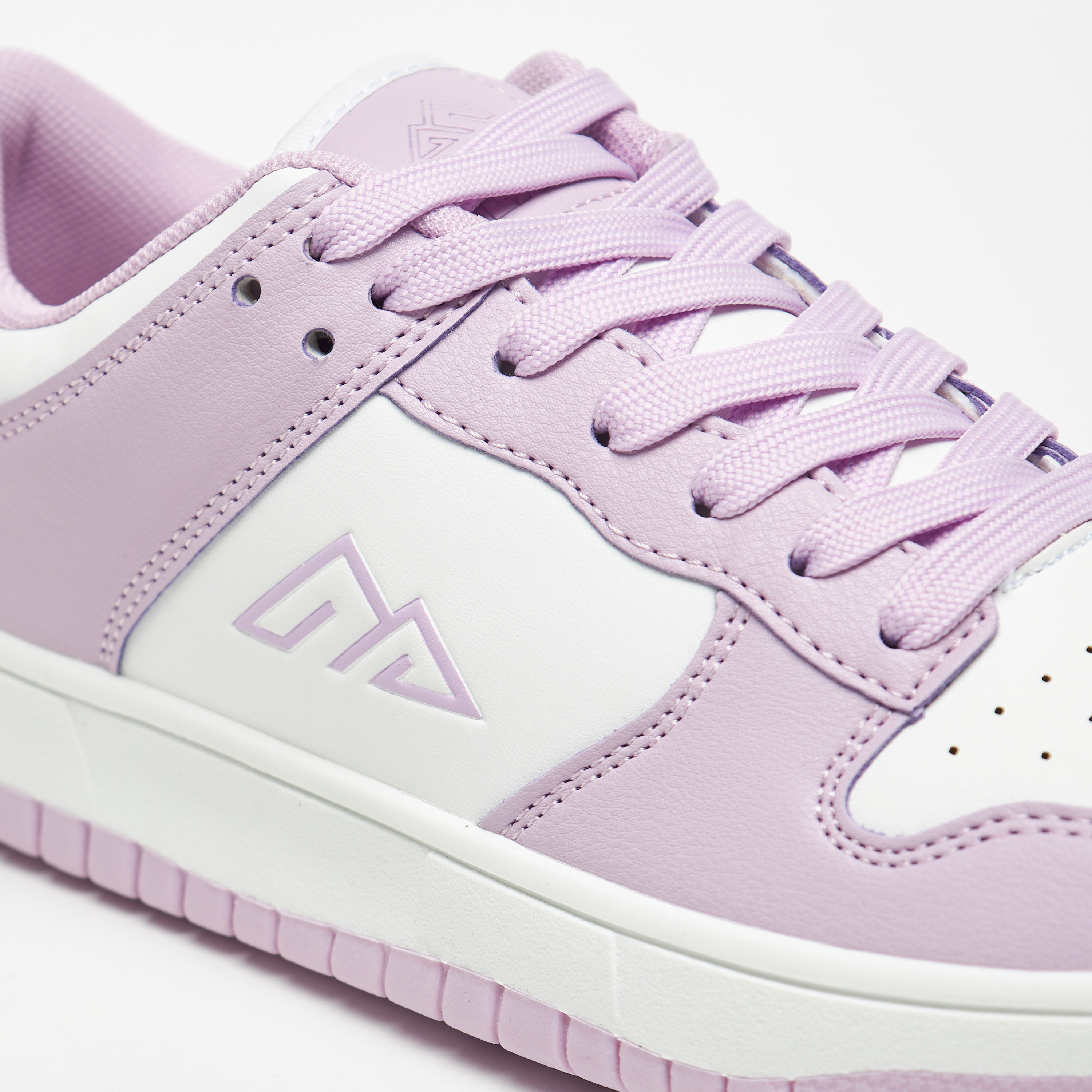 حذاء سنيكرز برباط إغلاق بارز الملمس من أوكلان من شوإكسيبريس-women-shoes-sneakers-image-5