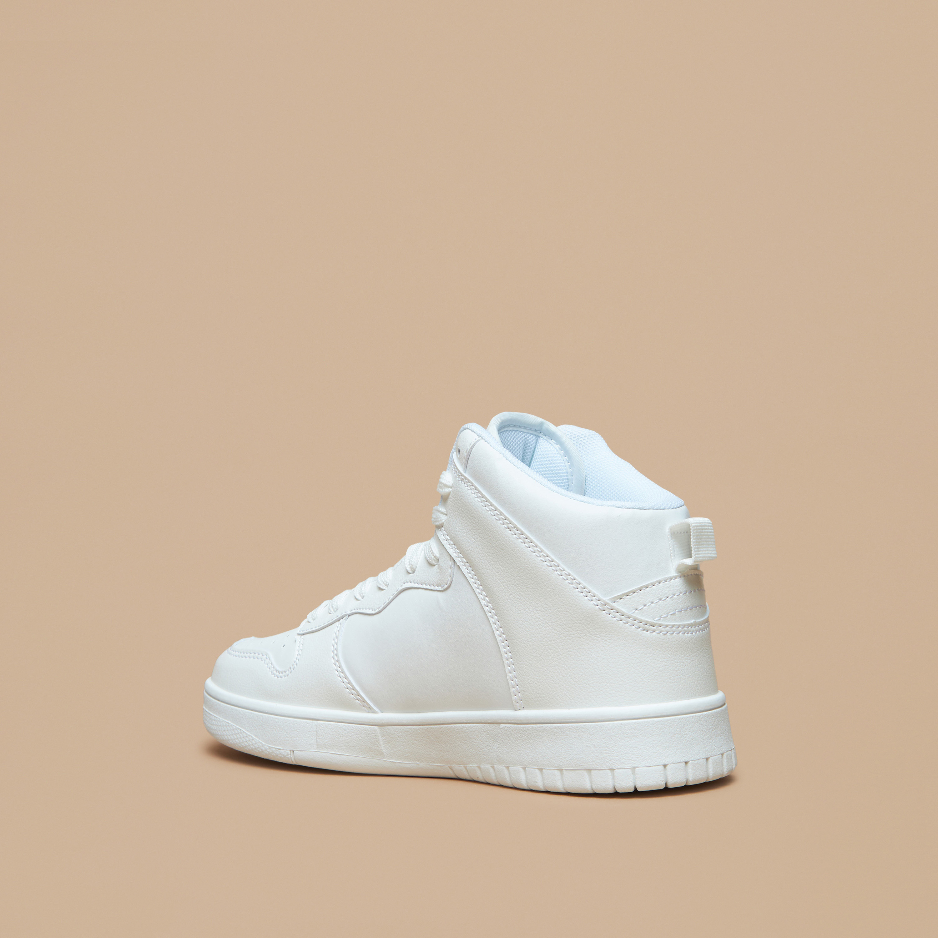 حذاء سنيكرز برقبة عالية ورباط للنساء من أوكلان-women-shoes-sneakers-image-2