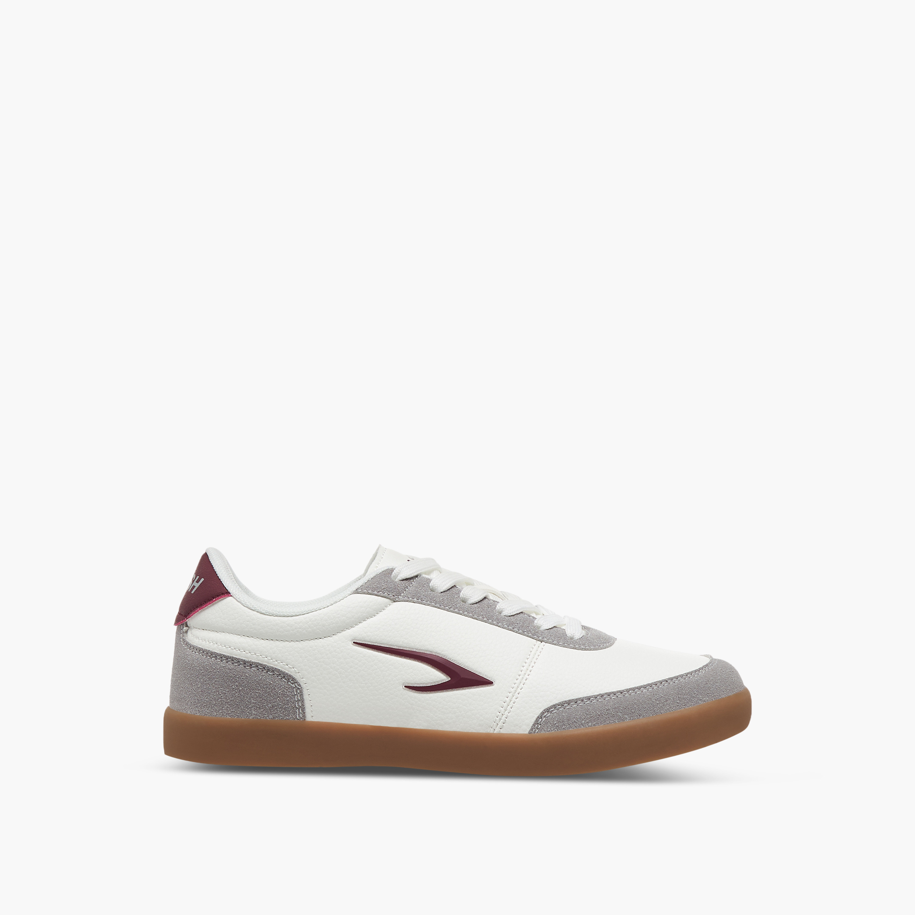 حذاء سنيكرز برباط إغلاق وتفاصيل شعار من داش-women-shoes-sneakers-image-3