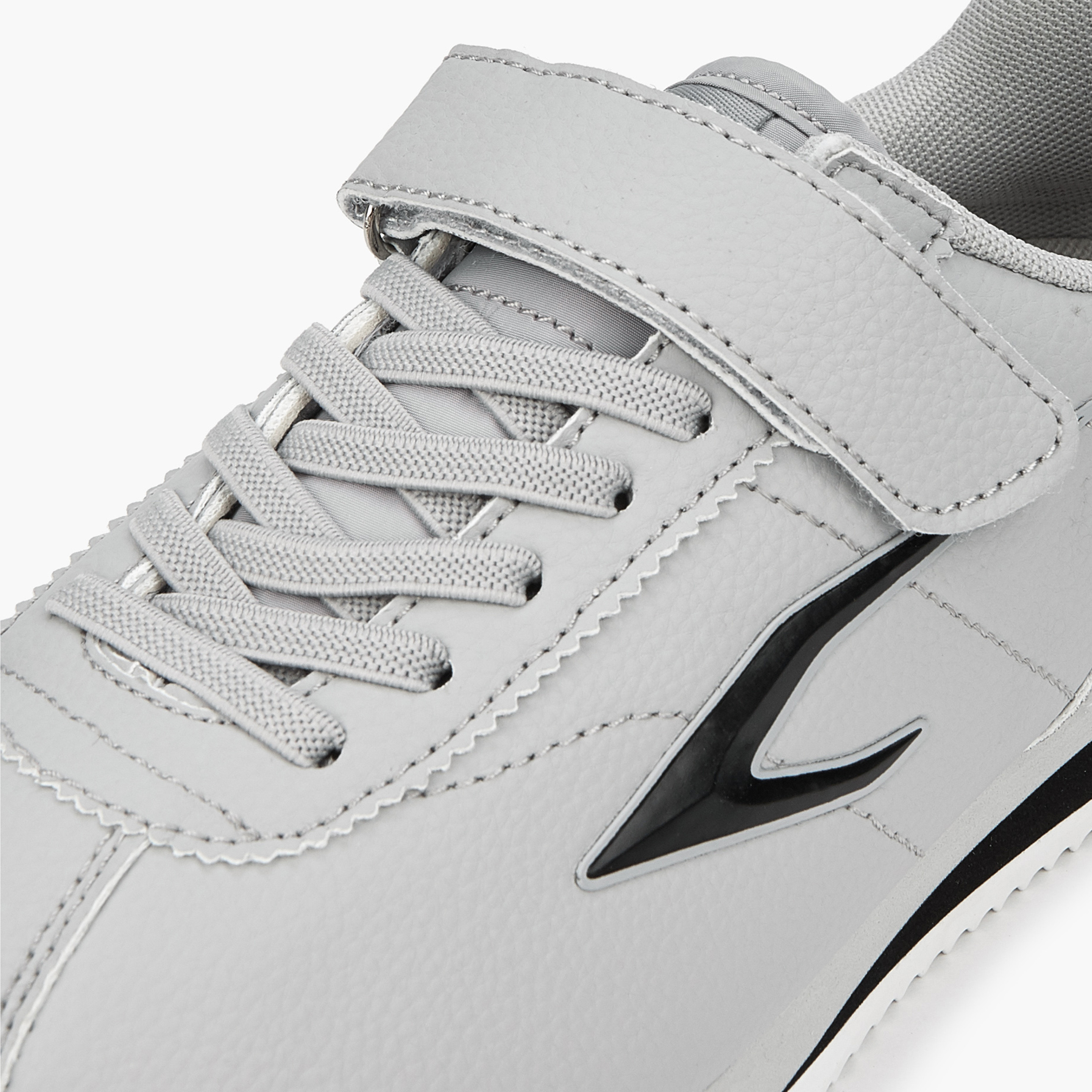 Dash Panelled Sneakers with Hook and Loop Closure-boys-shoes-sports-image-5