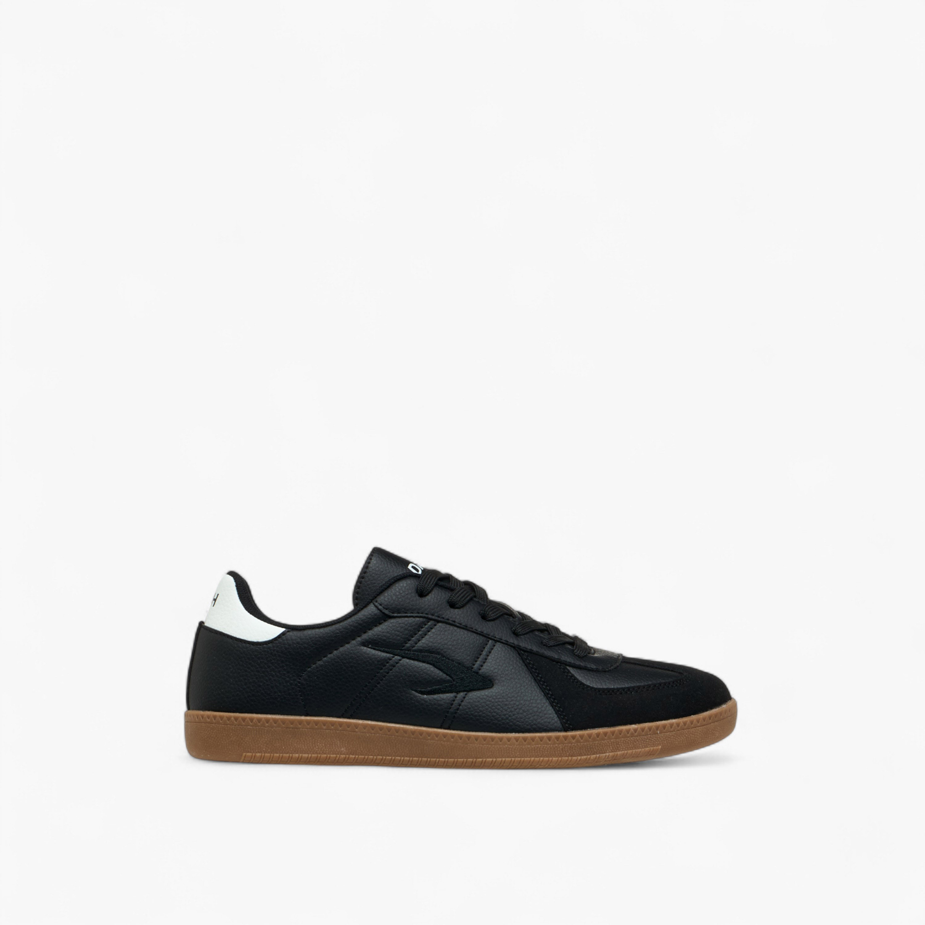 حذاء رياضي برباط إغلاق من داش-sports-men-shoes-image-8