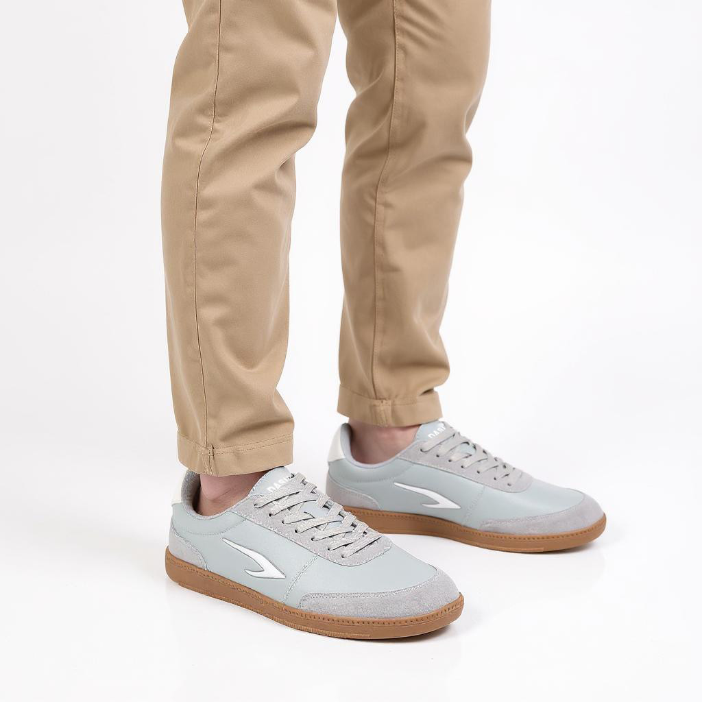 Dash Panelled Lace-Up Sneakers-men-shoes-sneakers-image-2