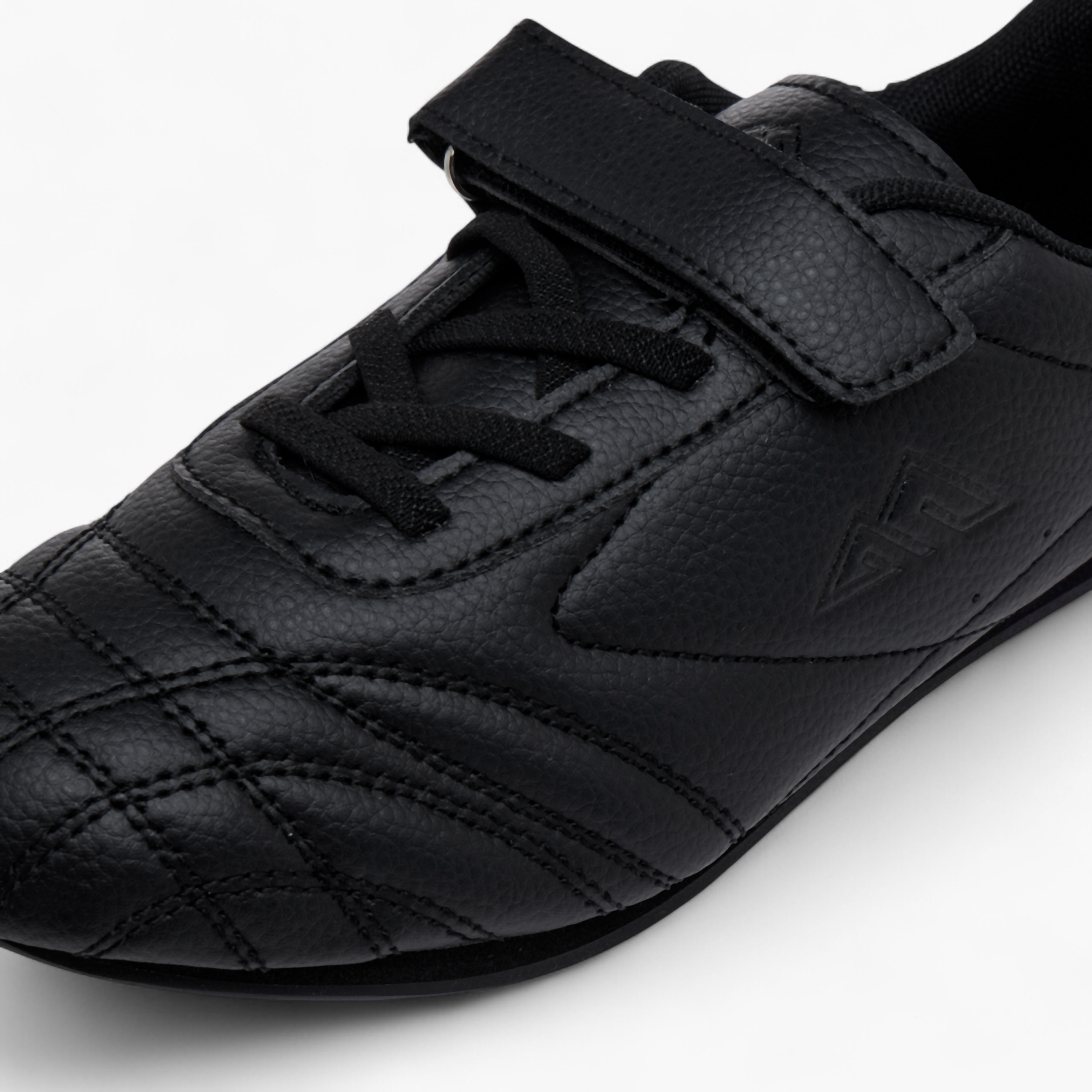 Oaklan by Shoexpress Solid Sports Shoes with Hook and Loop Closure-boys-shoes-sneakers-image-4