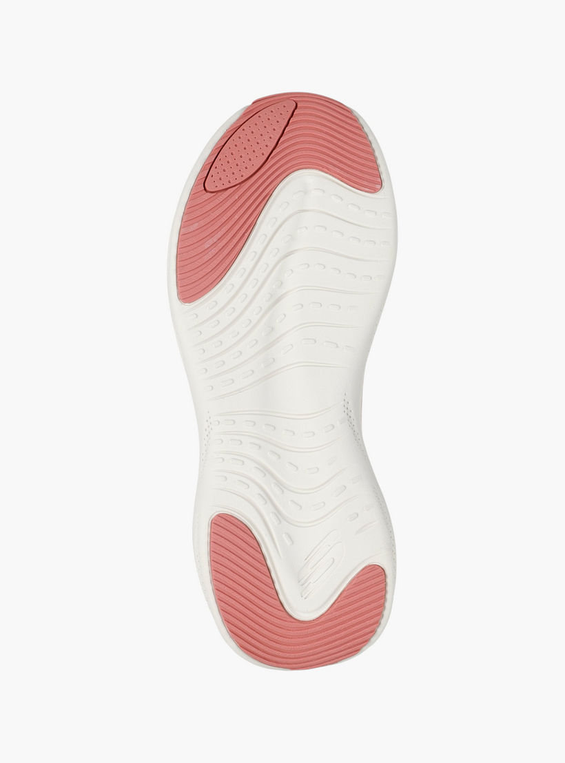 حذاء رياضي بارز الملمس "سكيش كلاود" للنساء من سكيتشيرز-women-shoes-sports-image-3