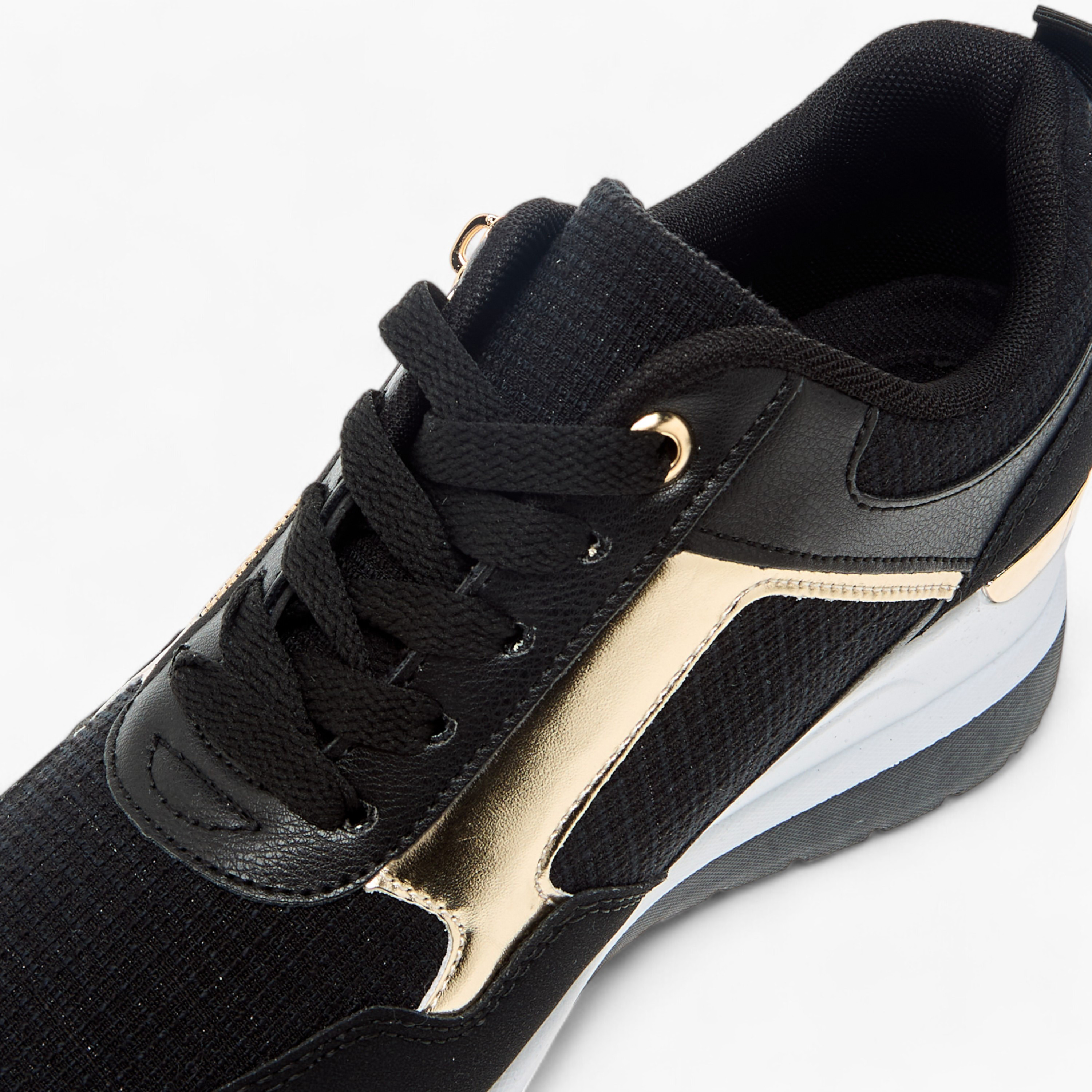 حذاء سنيكرز برباط إغلاق من فلورا بيلا-women-shoes-sneakers-image-4